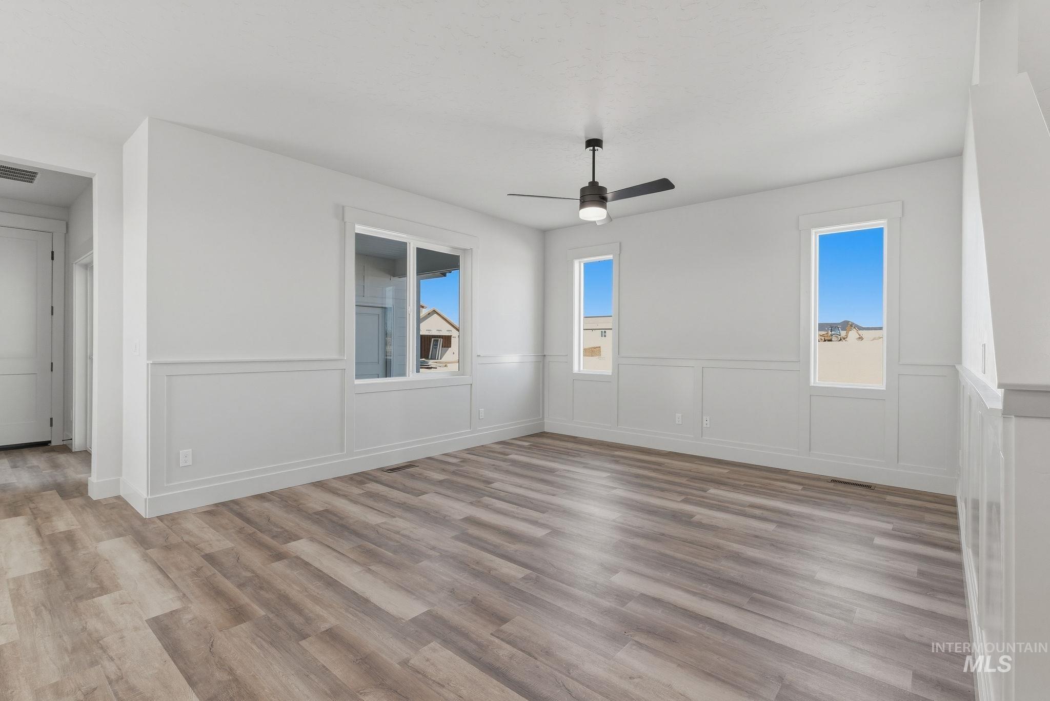 410 Mayfield Springs Blvd, Boise, Idaho 83716, 4 Bedrooms, 2.5 Bathrooms, Residential For Sale, Price $448,000, 98962081