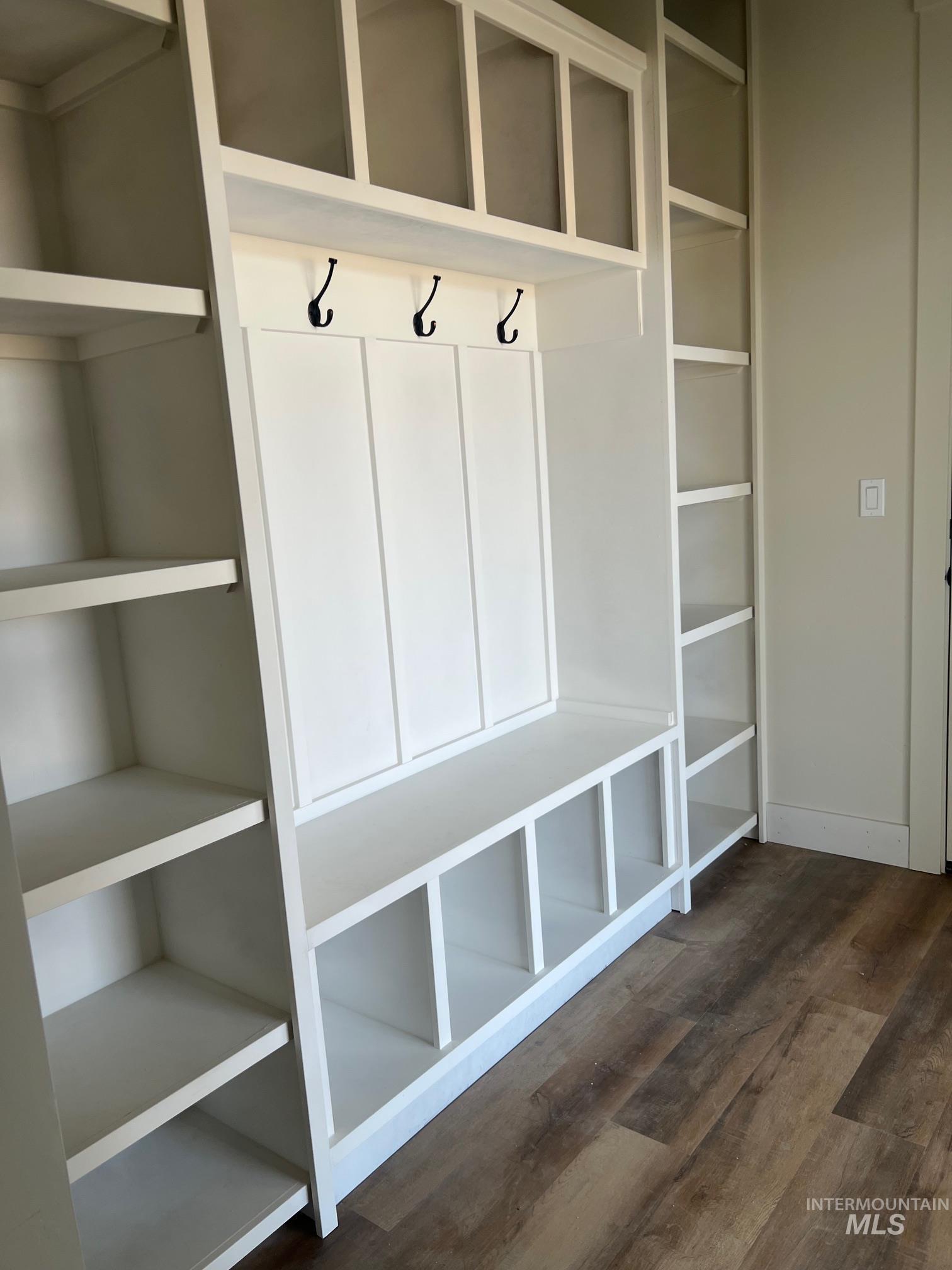 410 Mayfield Springs Blvd, Boise, Idaho 83716, 4 Bedrooms, 2.5 Bathrooms, Residential For Sale, Price $499,999,MLS 98962081