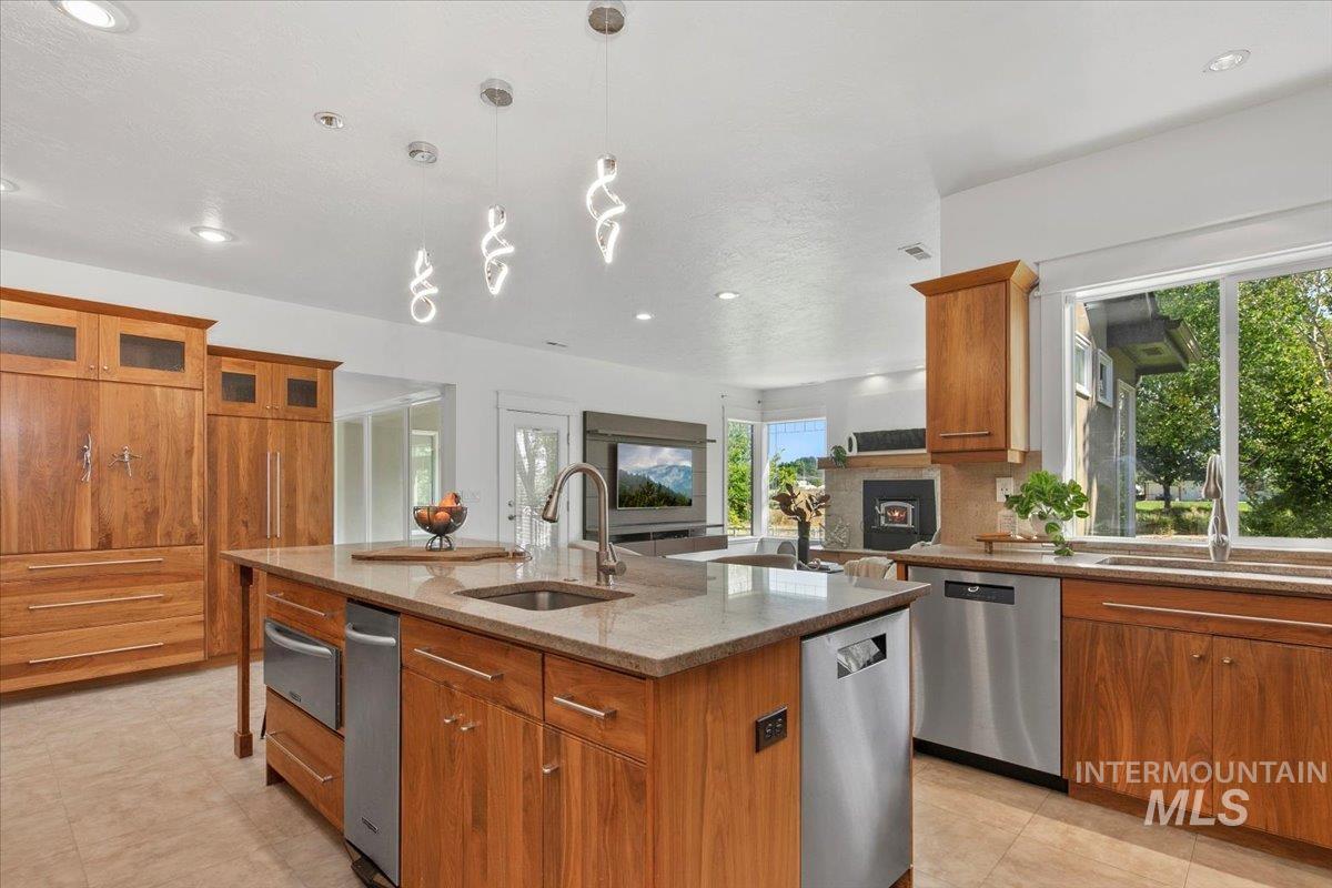 4154 W Morgan Creek Ct, Eagle, Idaho 83616, 6 Bedrooms, 5.5 Bathrooms, Residential For Sale, Price $1,899,000, 98962117