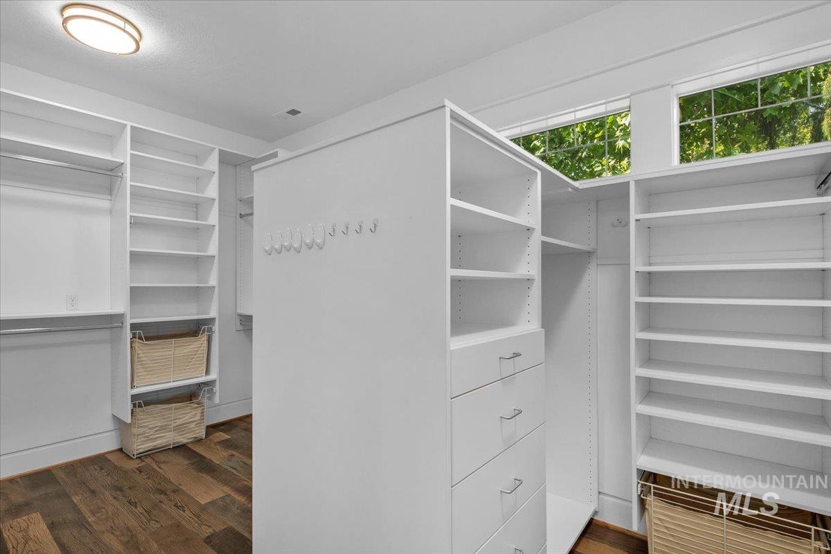 4154 W Morgan Creek Ct, Eagle, Idaho 83616, 6 Bedrooms, 5.5 Bathrooms, Residential For Sale, Price $1,899,000, 98962117