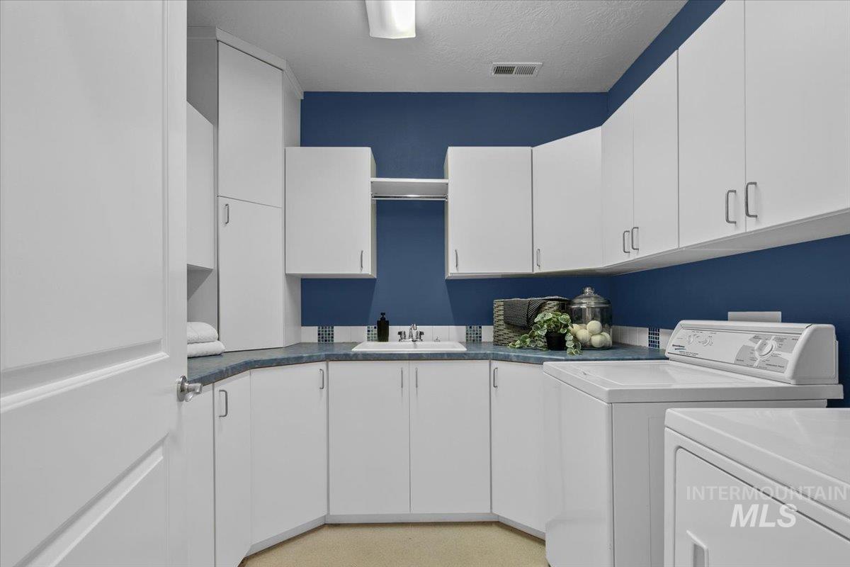 4154 W Morgan Creek Ct, Eagle, Idaho 83616, 6 Bedrooms, 5.5 Bathrooms, Residential For Sale, Price $1,899,000, 98962117