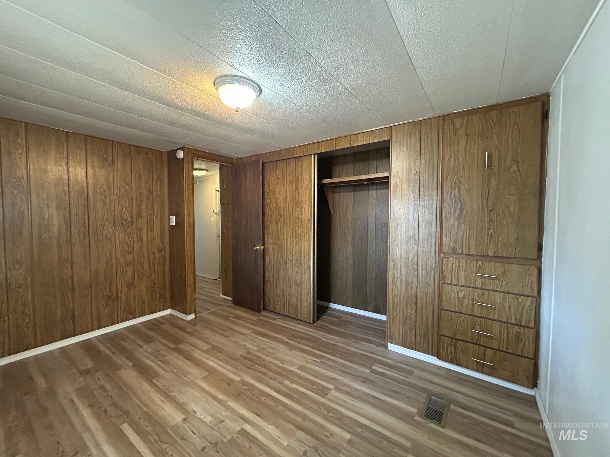 1383 Fair Street, Clarkston, Washington 99403, 2 Bedrooms, 1 Bathroom, Residential For Sale, Price $45,000, 98962118