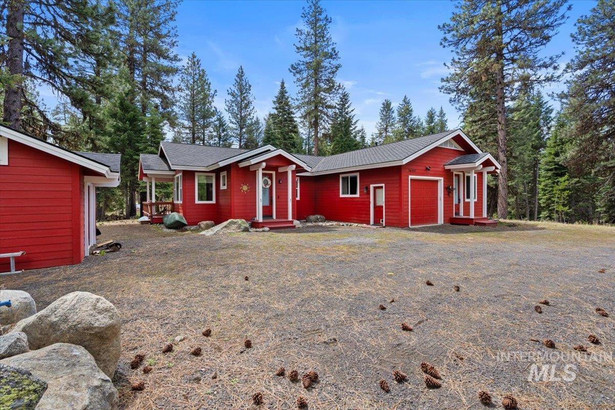 1640 Forest Trails Drive, McCall, Idaho 83638, 3 Bedrooms, 3 Bathrooms, Residential For Sale, Price $889,750,MLS 98962145