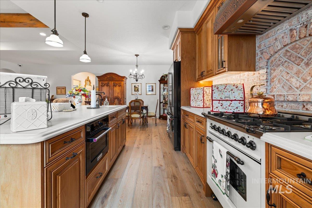 2016 E Mainacht St, Meridian, Idaho 83642, 3 Bedrooms, 2.5 Bathrooms, Residential For Sale, Price $775,000, 98962148