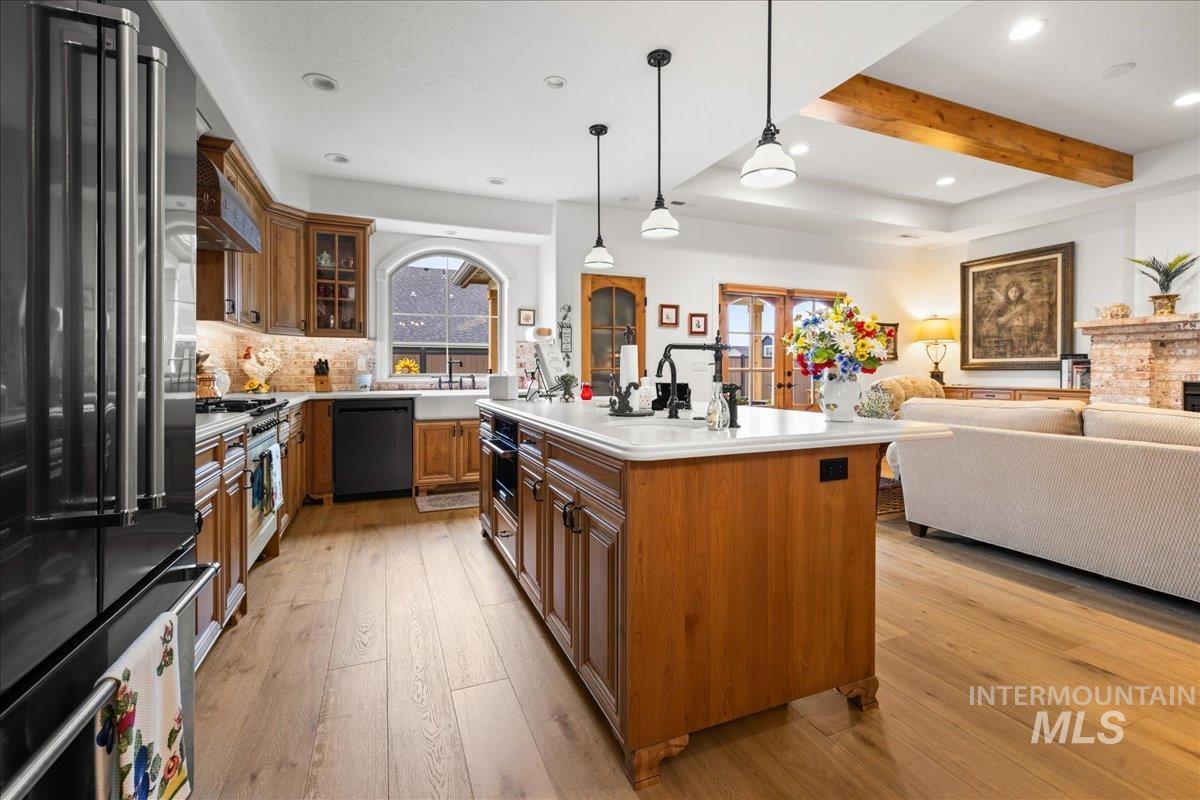 2016 E Mainacht St, Meridian, Idaho 83642, 3 Bedrooms, 2.5 Bathrooms, Residential For Sale, Price $775,000, 98962148