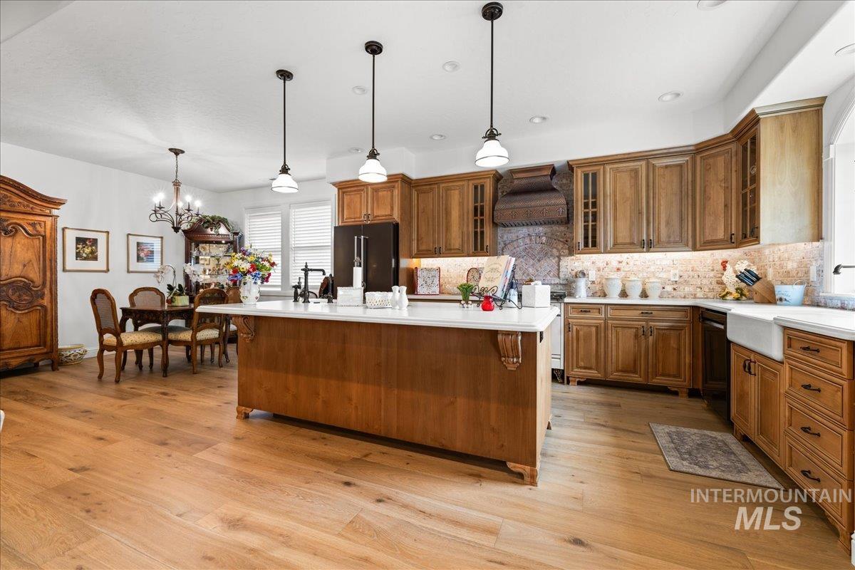 2016 E Mainacht St, Meridian, Idaho 83642, 3 Bedrooms, 2.5 Bathrooms, Residential For Sale, Price $775,000, 98962148