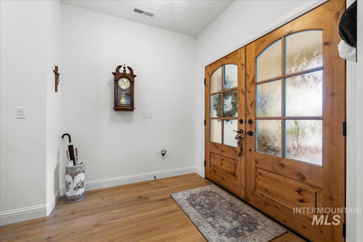 2016 E Mainacht St, Meridian, Idaho 83642, 3 Bedrooms, 2.5 Bathrooms, Residential For Sale, Price $775,000, 98962148