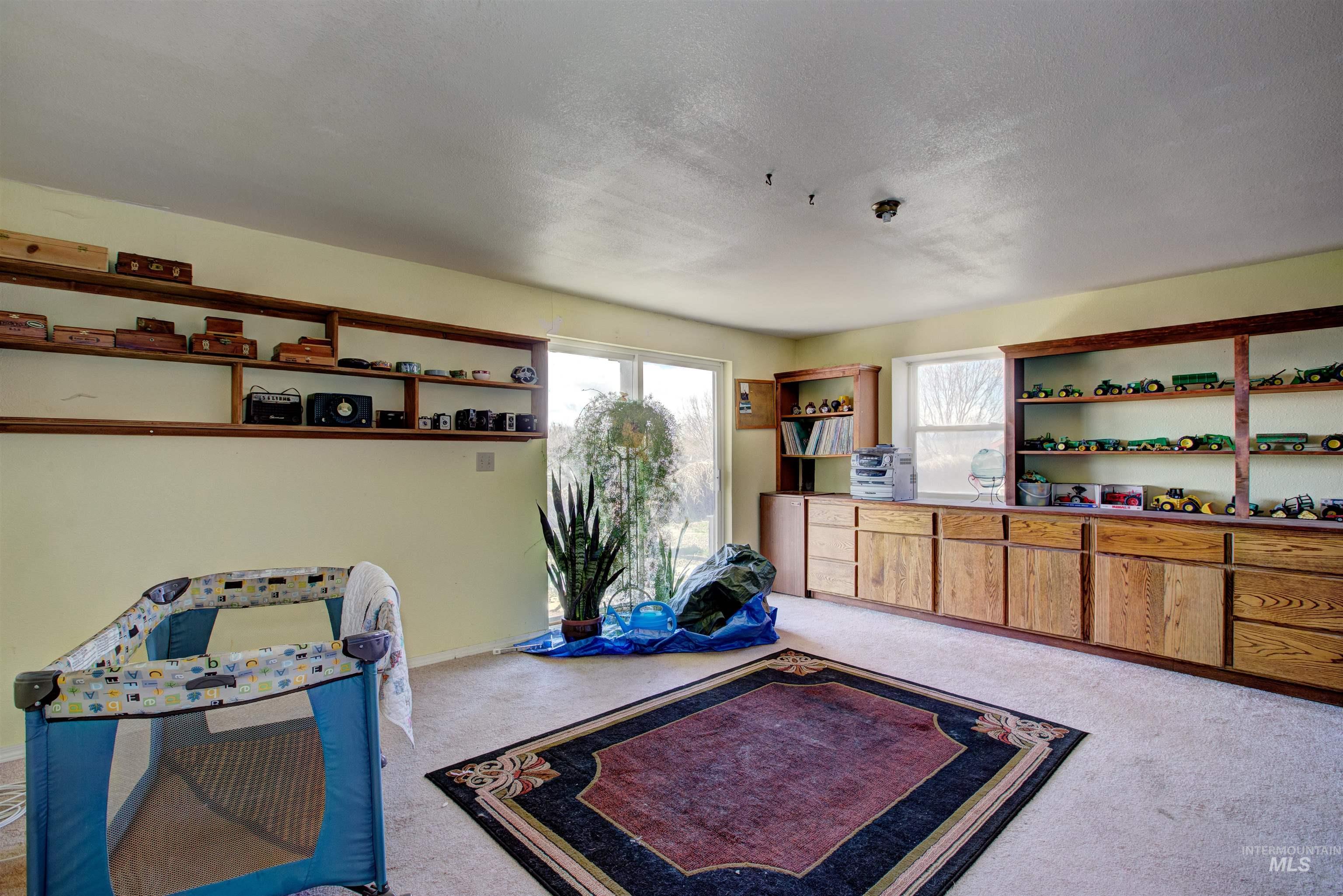 695 Totem Dr, Weiser, Idaho 83672, 4 Bedrooms, 2.5 Bathrooms, Residential For Sale, Price $480,000, 98962152