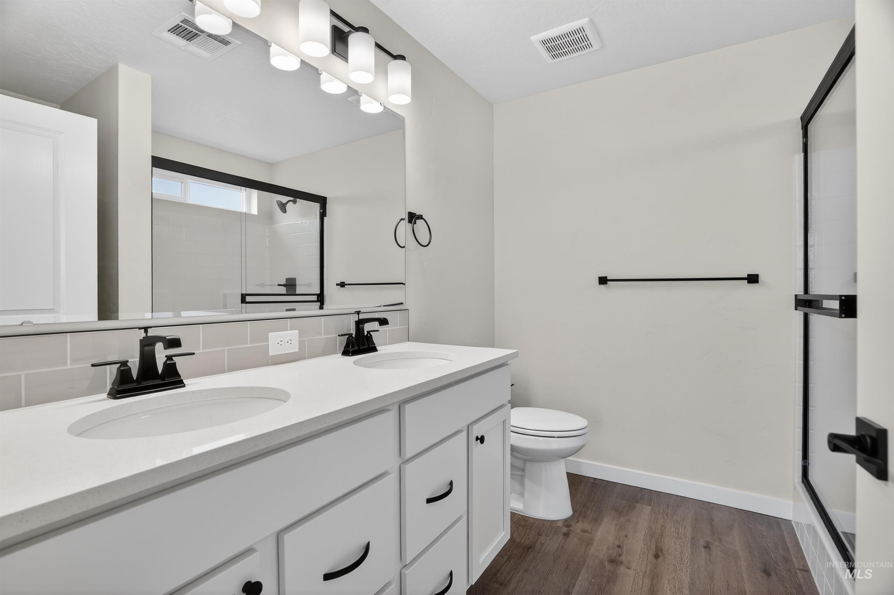 10114 Longtail Drive, Nampa, Idaho 83687, 3 Bedrooms, 3 Bathrooms, Residential For Sale, Price $399,990, 98962191