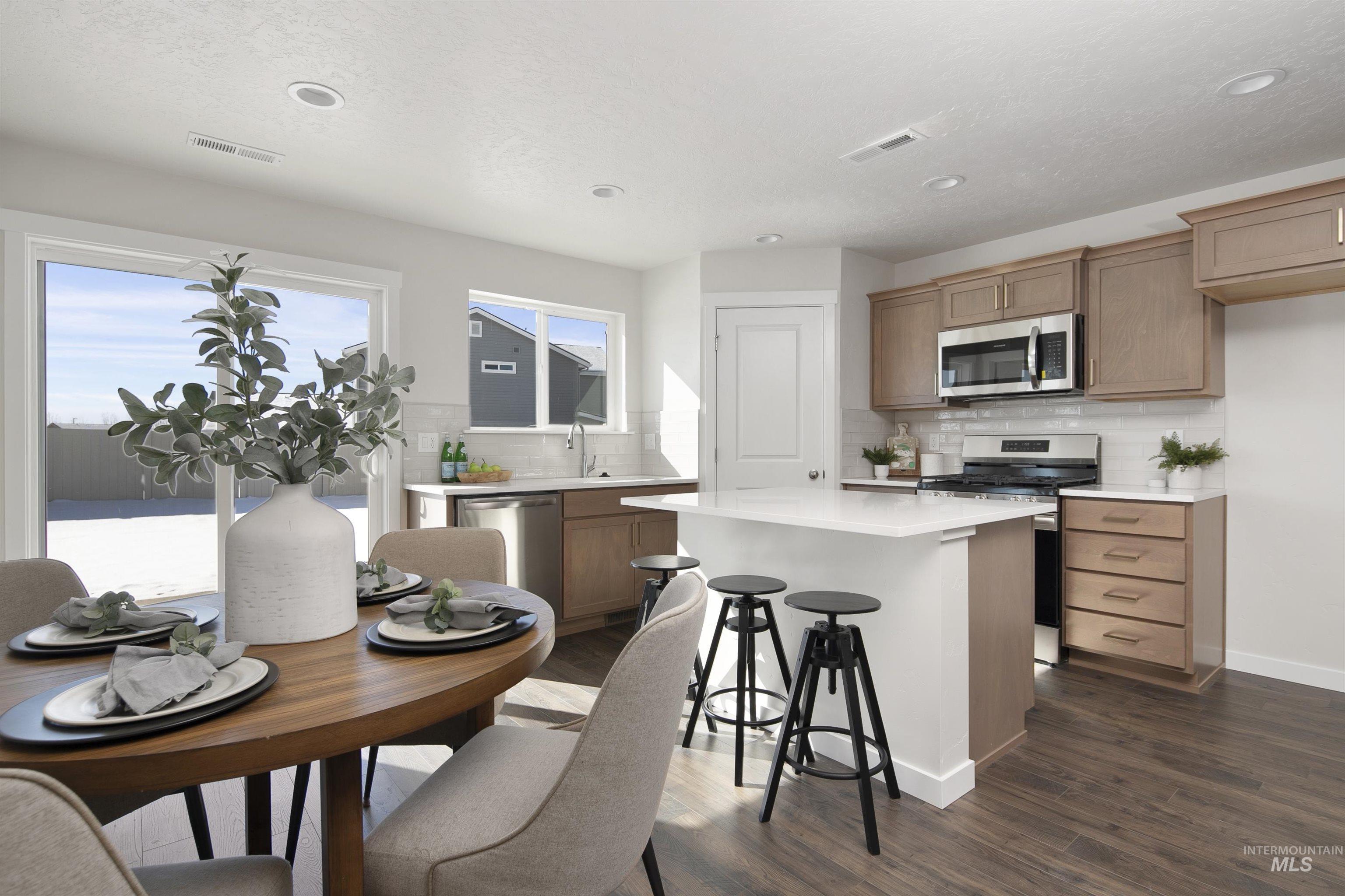 10114 Longtail Drive, Nampa, Idaho 83687, 3 Bedrooms, 3 Bathrooms, Residential For Sale, Price $413,695,MLS 98962191