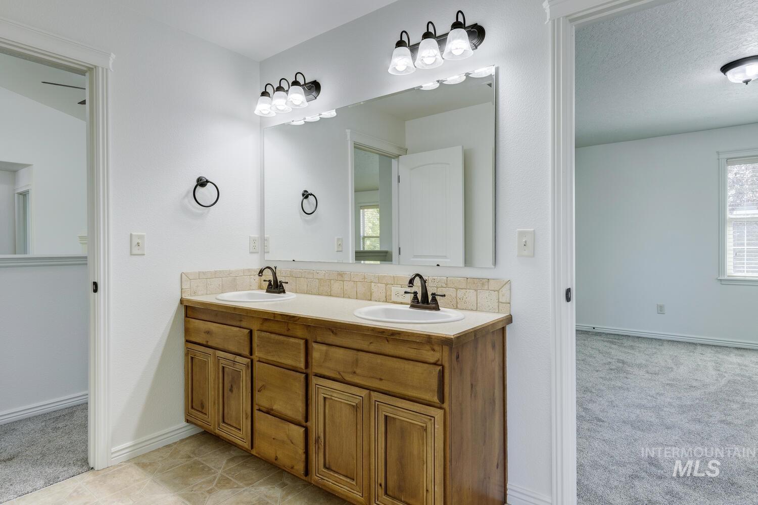 2430 N O'Conner Ave., Meridian, Idaho 83646, 6 Bedrooms, 4 Bathrooms, Residential For Sale, Price $919,800,MLS 98962226