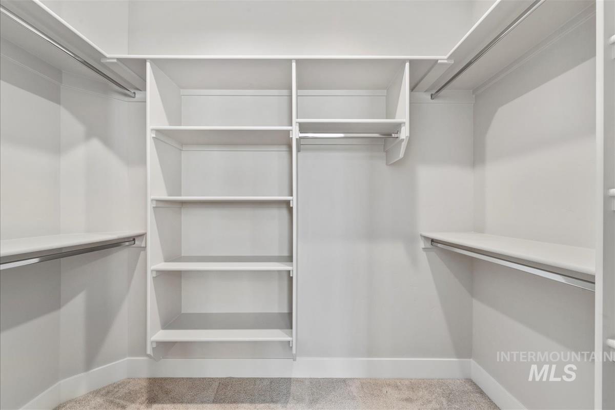 6672 W Los Flores Dr, Meridian, Idaho 83646, 3 Bedrooms, 2.5 Bathrooms, Residential For Sale, Price $569,900,MLS 98962229