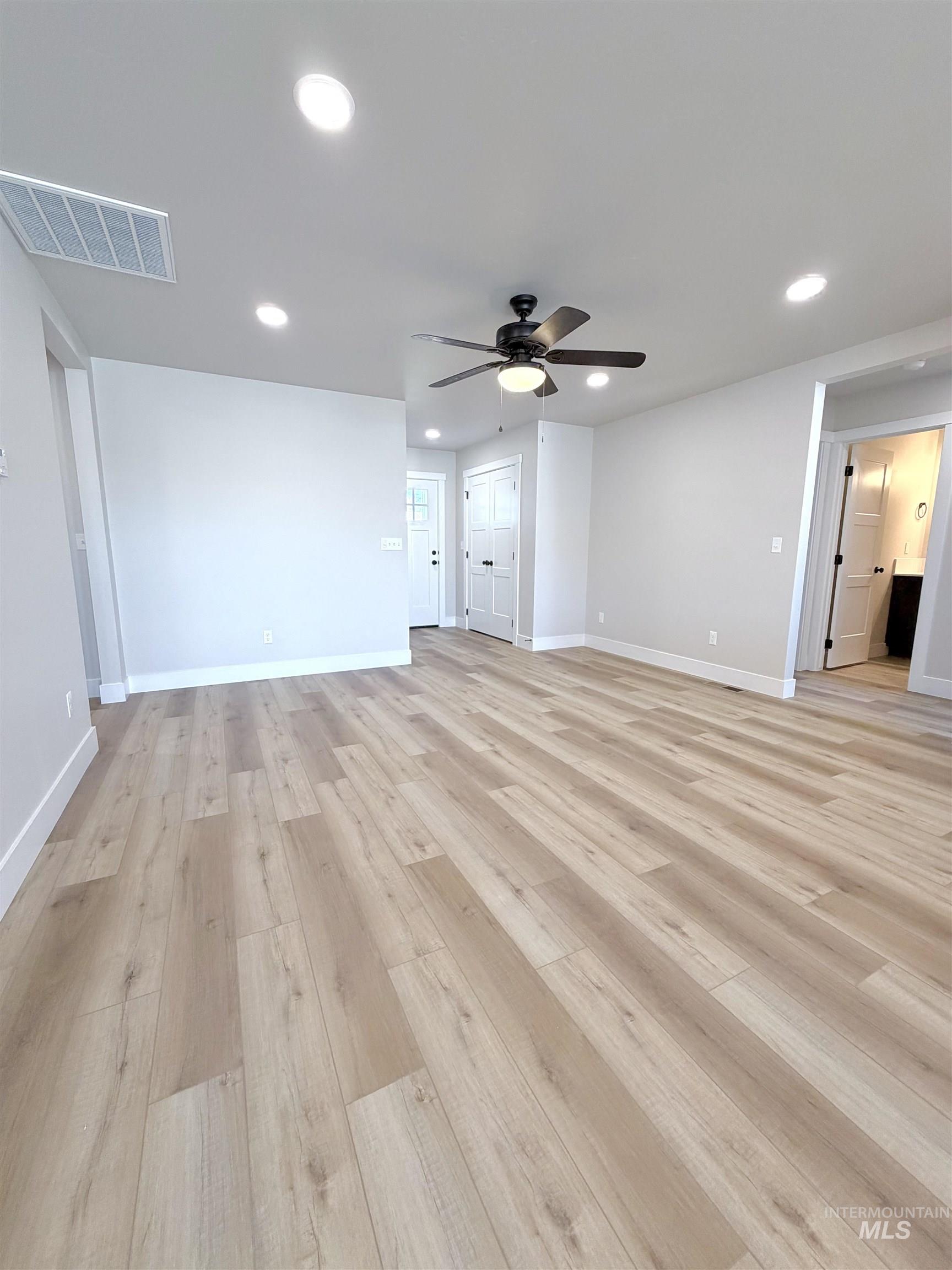 250 Elm St N, Vale, Oregon 97918, 3 Bedrooms, 2 Bathrooms, Residential For Sale, Price $296,700,MLS 98962238