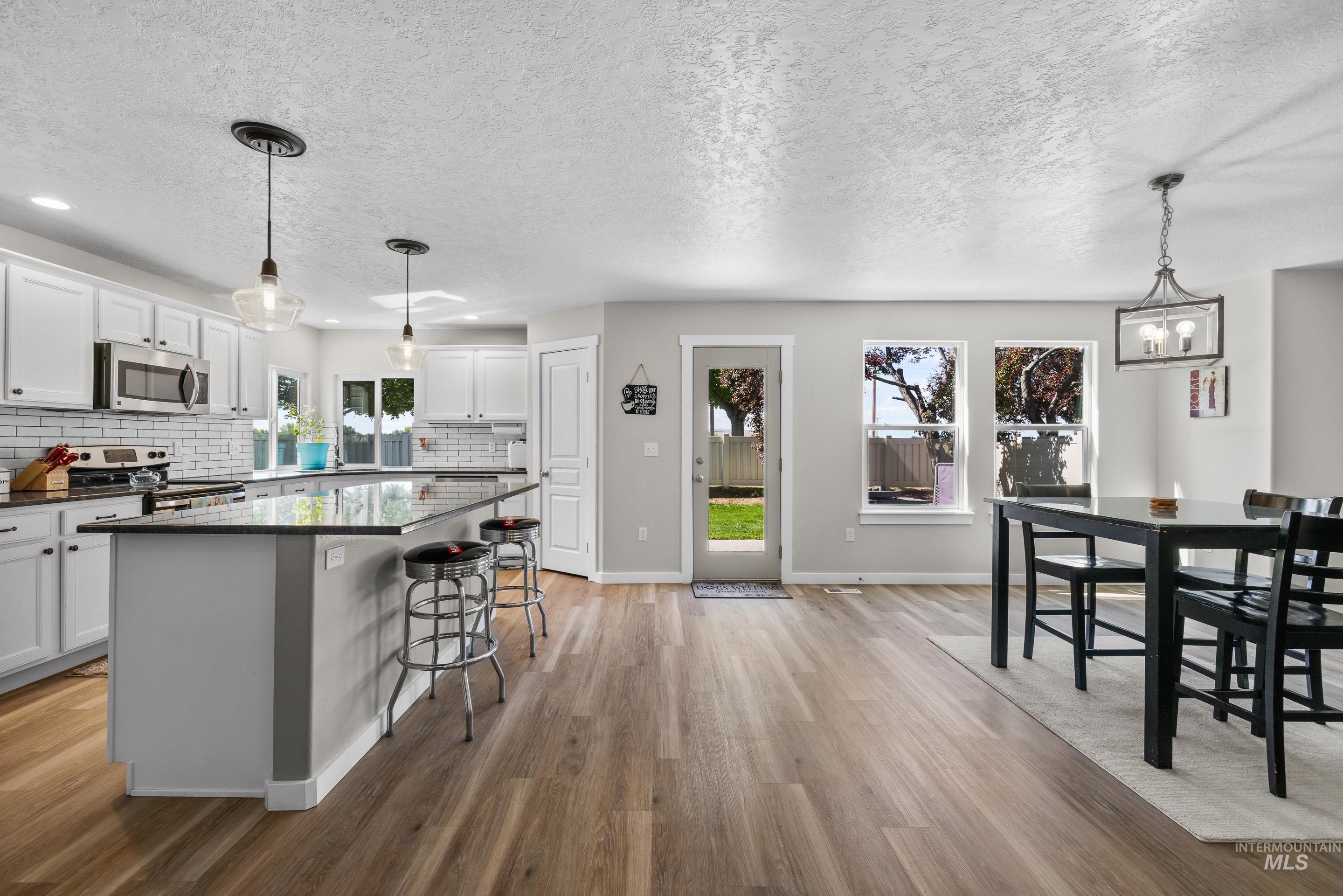 2145 W Quilceda, Kuna, Idaho 83634, 5 Bedrooms, 2.5 Bathrooms, Residential For Sale, Price $522,000,MLS 98962240