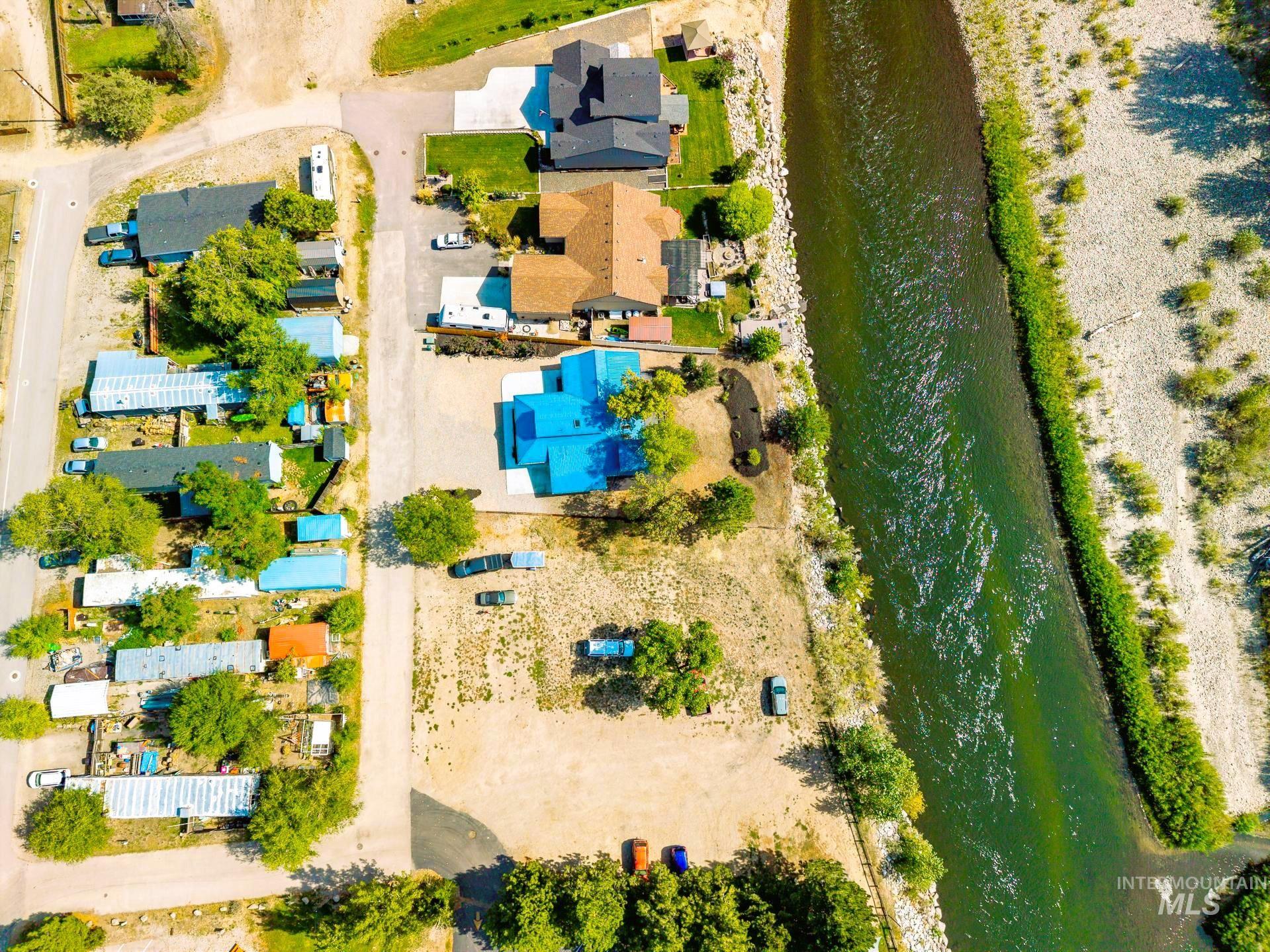 115 Payette River Ave, Horseshoe Bend, Idaho 83629, 4 Bedrooms, 3 Bathrooms, Residential For Sale, Price $659,000,MLS 98962242