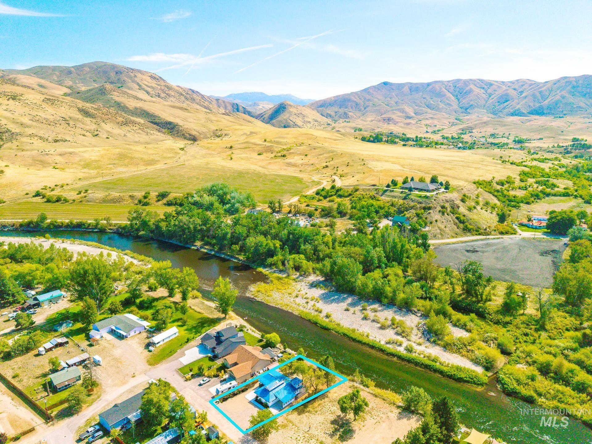 115 Payette River Ave, Horseshoe Bend, Idaho 83629, 4 Bedrooms, 3 Bathrooms, Residential For Sale, Price $659,000,MLS 98962242