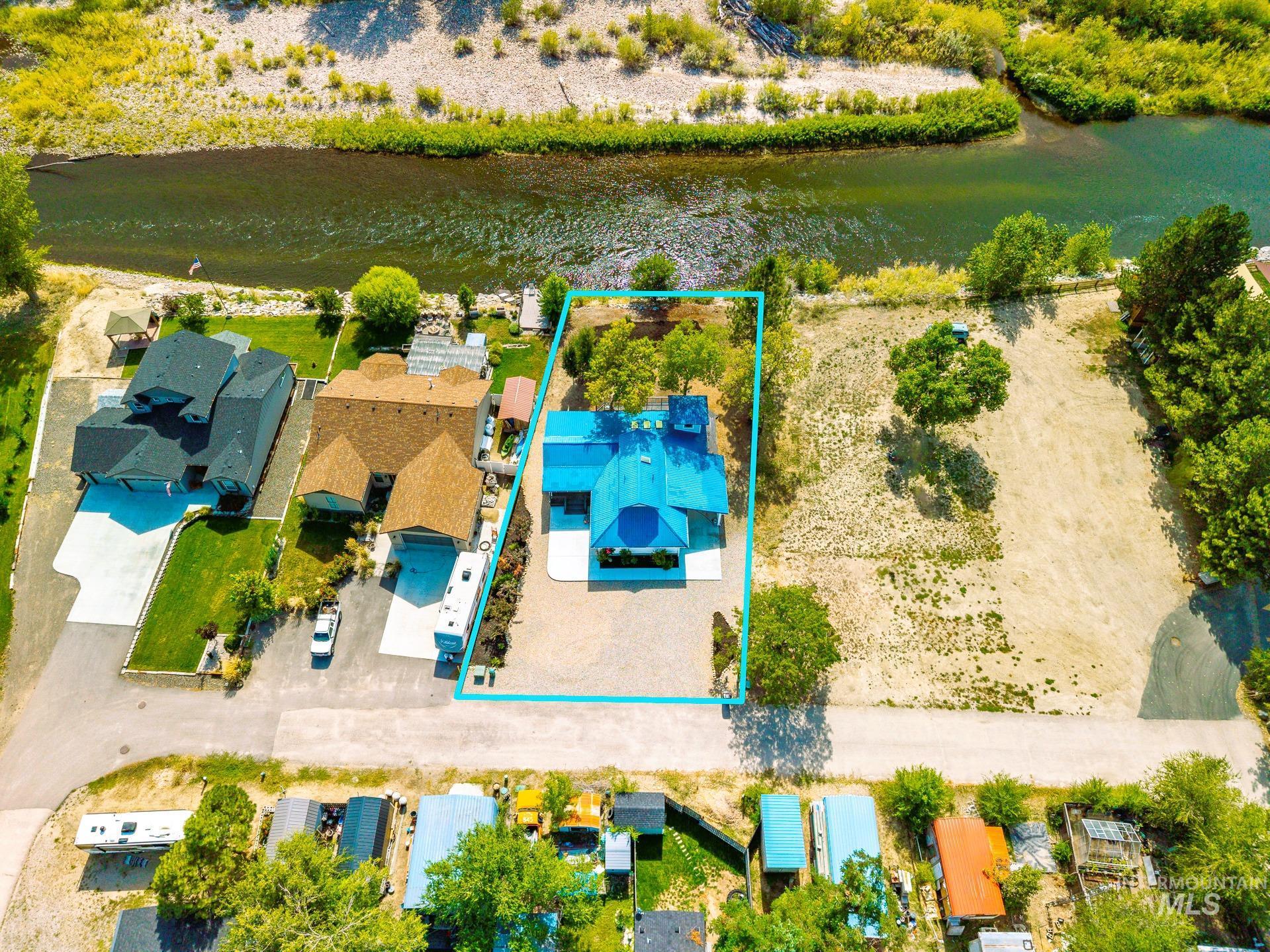 115 Payette River Ave, Horseshoe Bend, Idaho 83629, 4 Bedrooms, 3 Bathrooms, Residential For Sale, Price $659,000,MLS 98962242