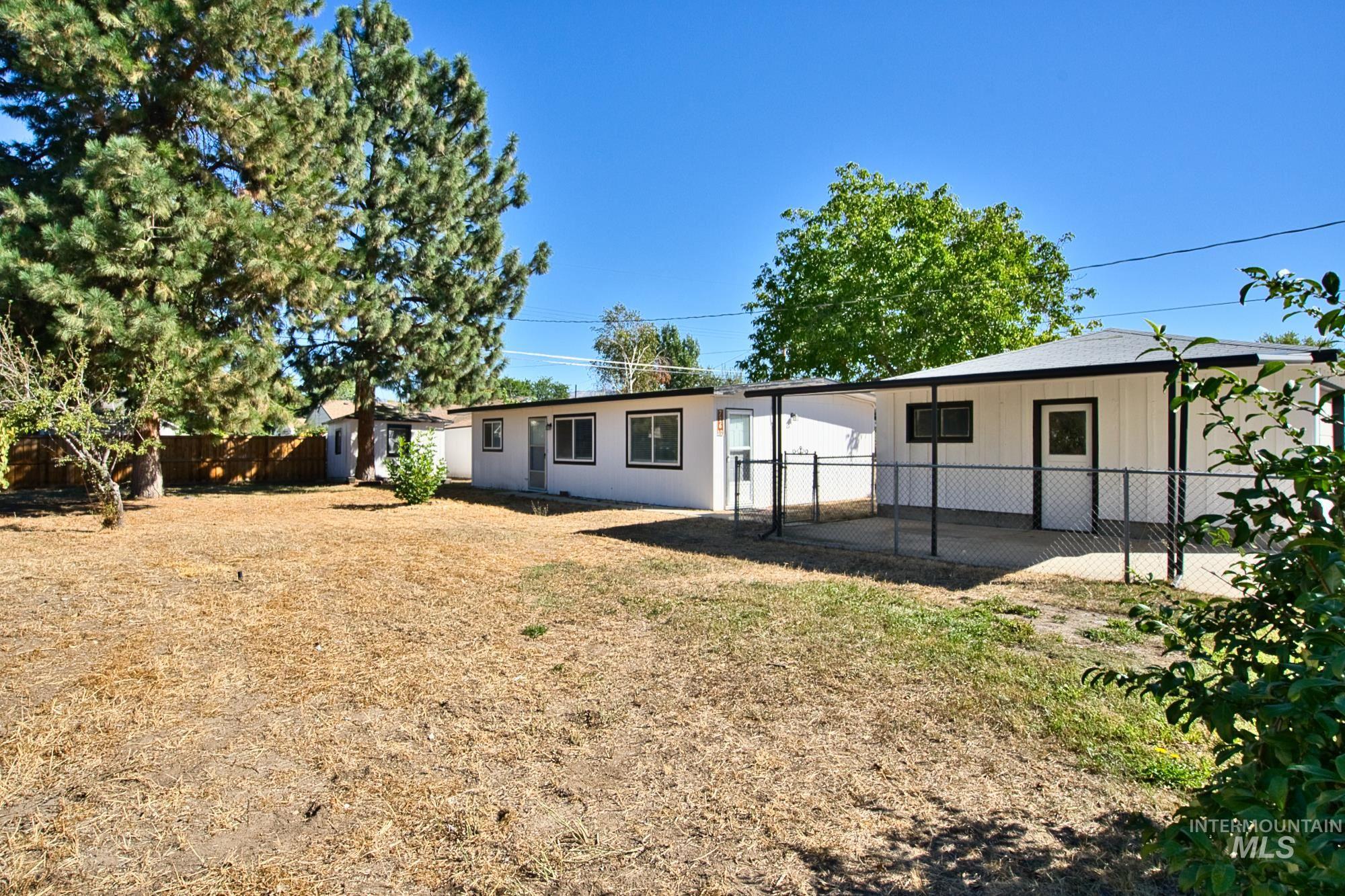 716 W Linden St., Boise, Idaho 83706, 4 Bedrooms, 1 Bathroom, Residential Income For Sale, Price $629,900,MLS 98962265