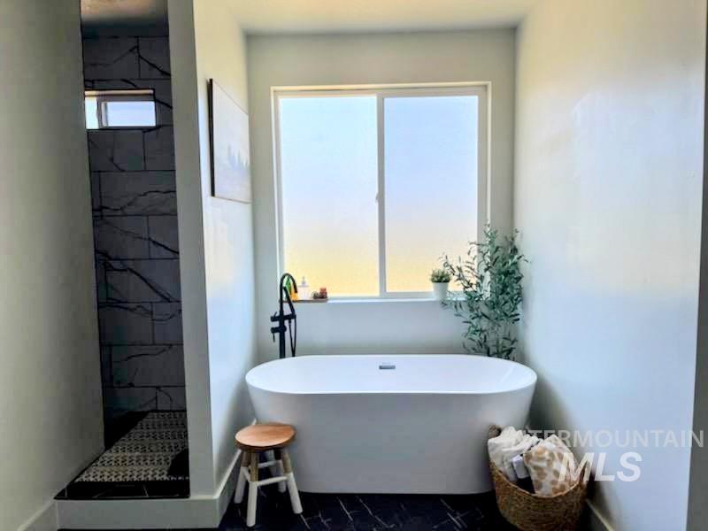 6141 E Toon Ln, Kuna, Idaho 83634, 7 Bedrooms, 5 Bathrooms, Residential For Sale, Price $950,000,MLS 98962281