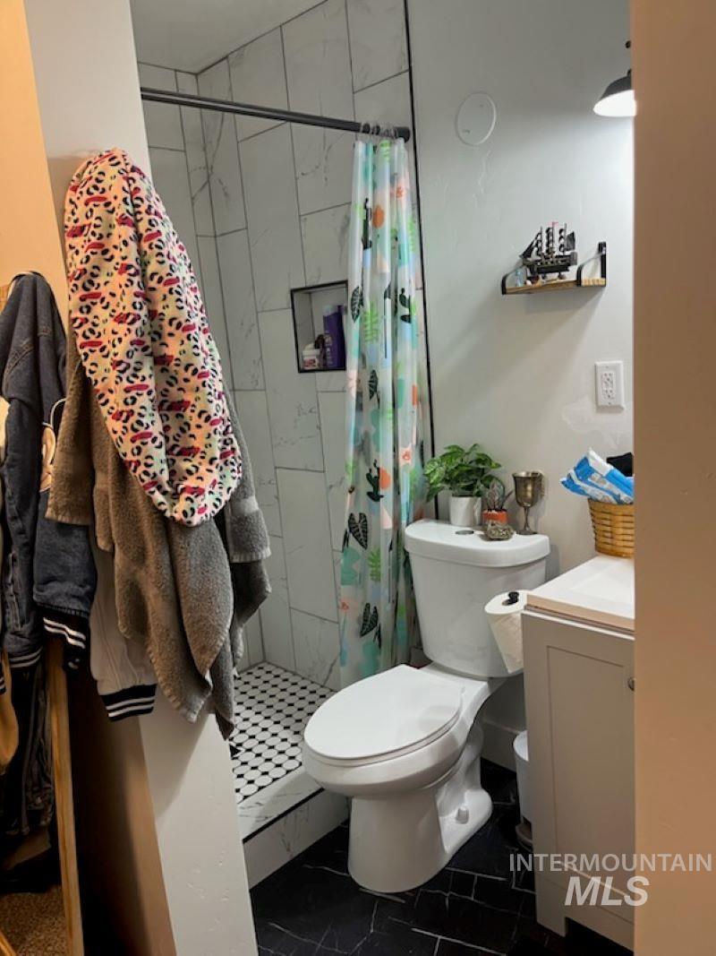 6141 E Toon Ln, Kuna, Idaho 83634, 7 Bedrooms, 5 Bathrooms, Residential For Sale, Price $950,000,MLS 98962281