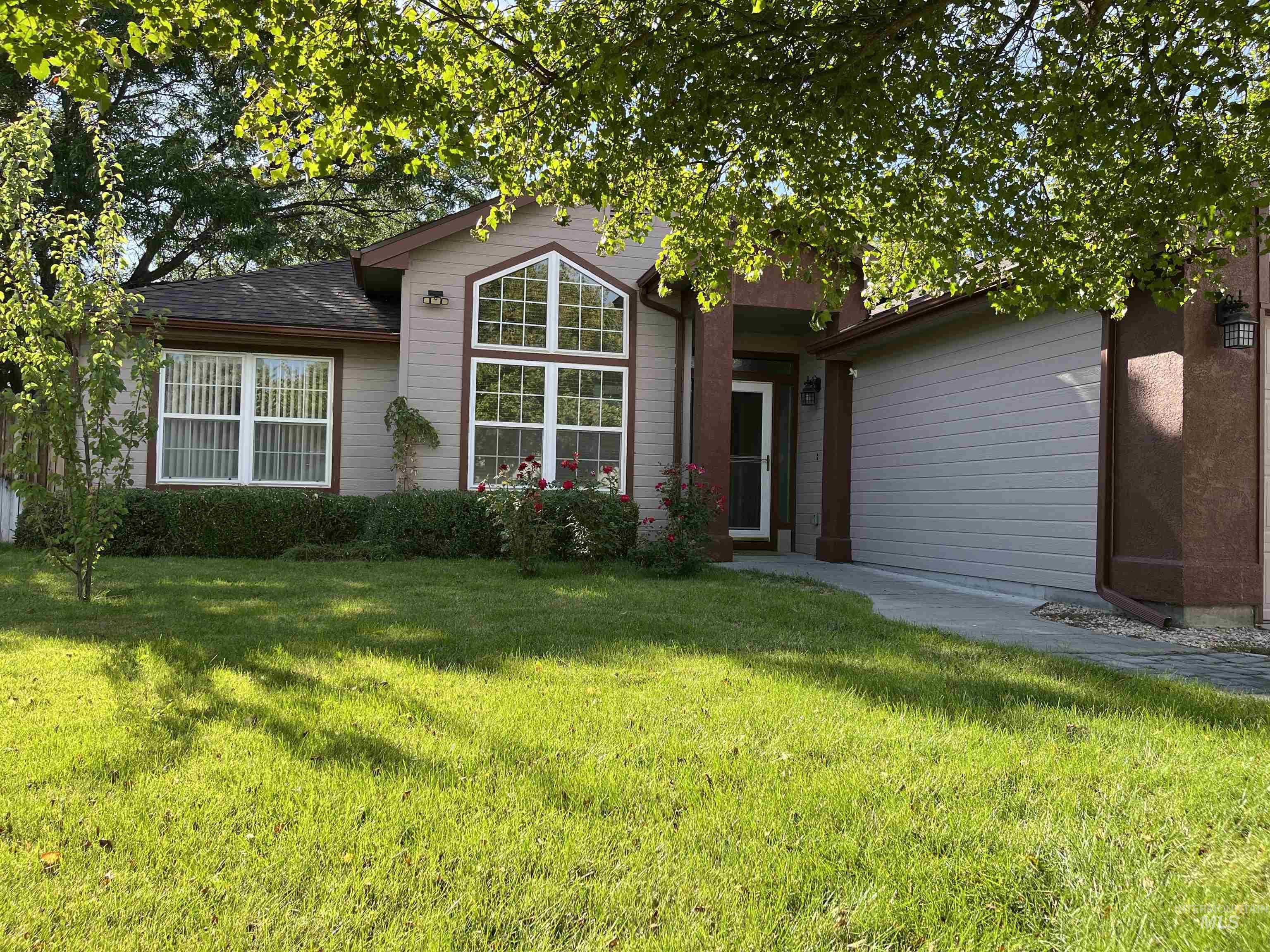 1785 Knight Court, Mountain Home, Idaho 83647, 4 Bedrooms, 3 Bathrooms, Residential For Sale, Price $434,500, 98962283