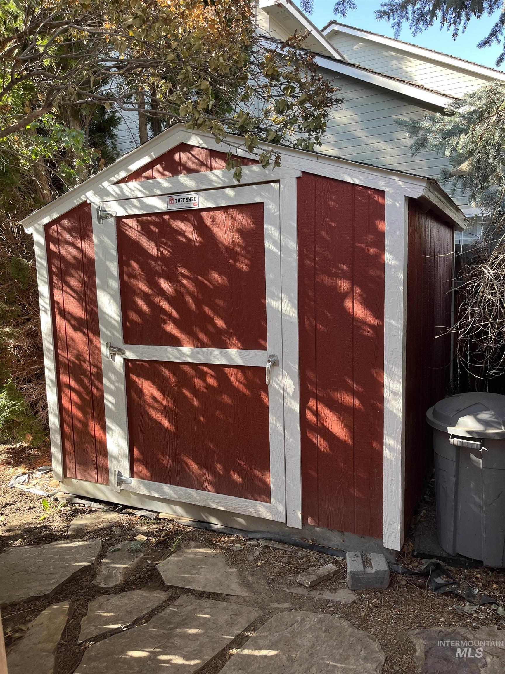 1785 Knight Court, Mountain Home, Idaho 83647, 4 Bedrooms, 3 Bathrooms, Residential For Sale, Price $410,000, 98962283