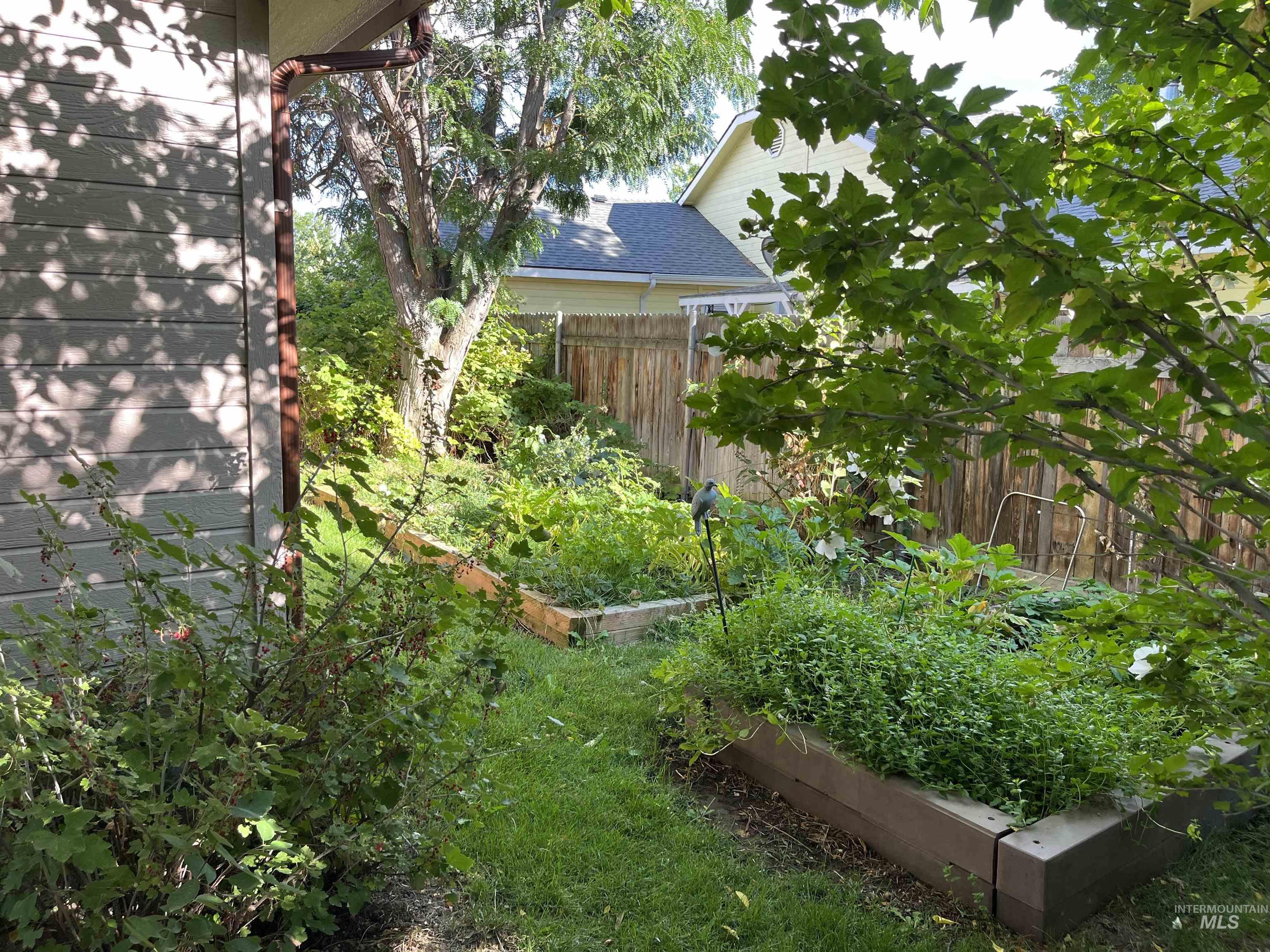 1785 Knight Court, Mountain Home, Idaho 83647, 4 Bedrooms, 3 Bathrooms, Residential For Sale, Price $410,000, 98962283