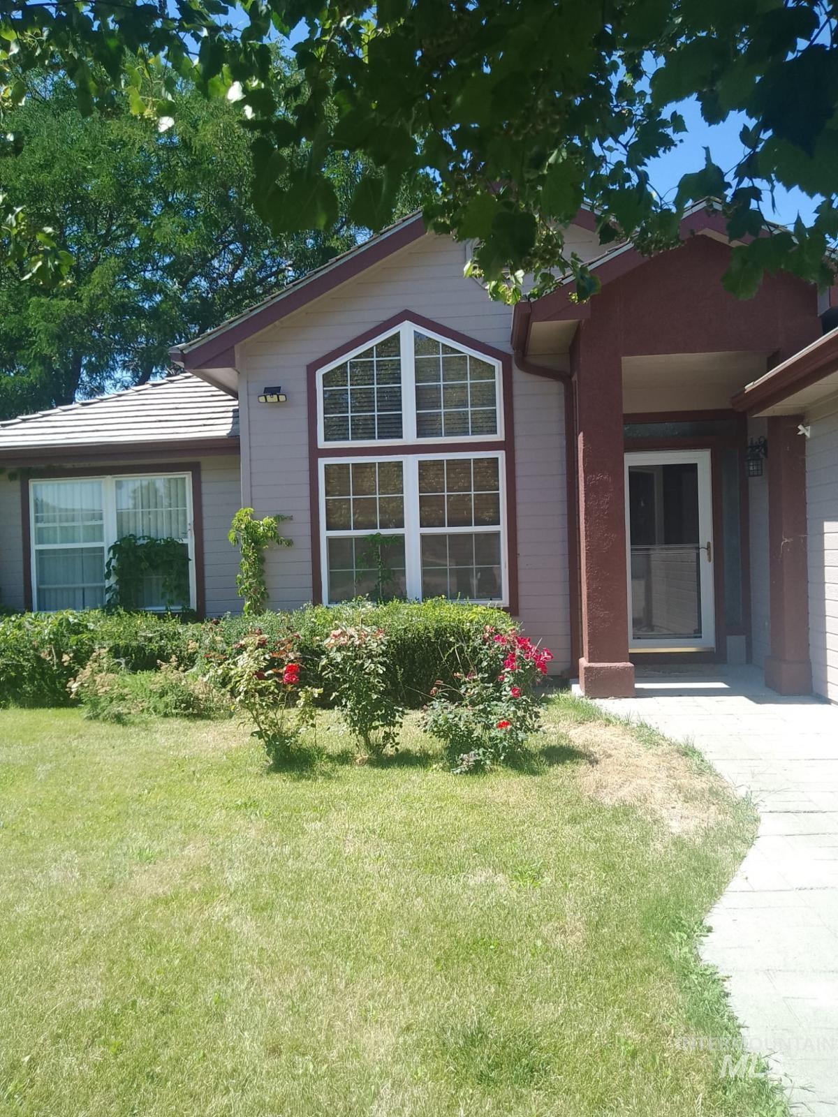 1785 Knight Court, Mountain Home, Idaho 83647, 4 Bedrooms, 3 Bathrooms, Residential For Sale, Price $410,000, 98962283