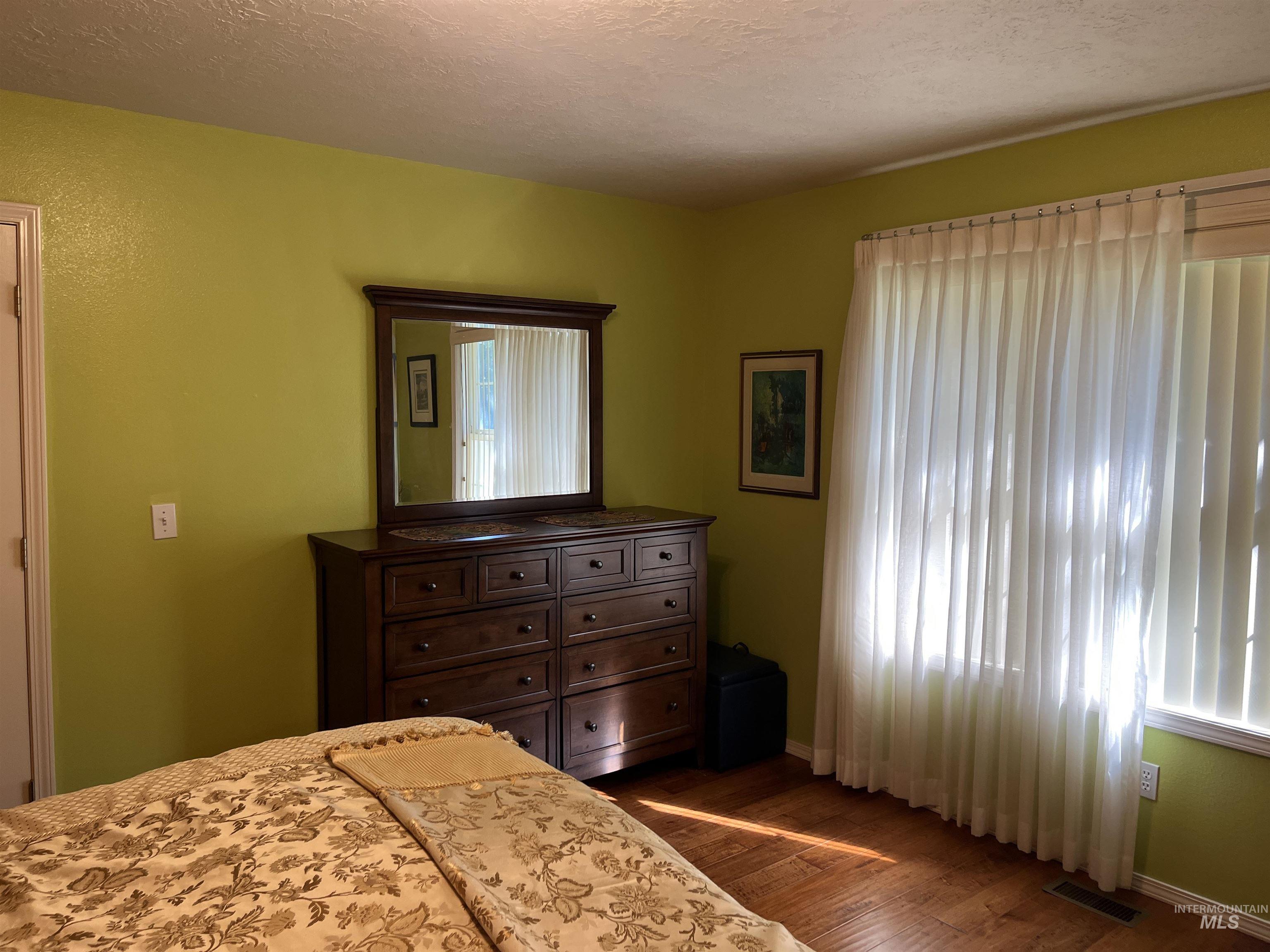 1785 Knight Court, Mountain Home, Idaho 83647, 4 Bedrooms, 3 Bathrooms, Residential For Sale, Price $434,500, 98962283