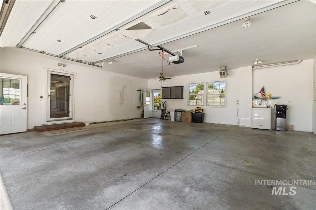 5611 W Hill Rd, Boise, Idaho 83703, 5 Bedrooms, 3 Bathrooms, Residential For Sale, Price $894,500, 98962287