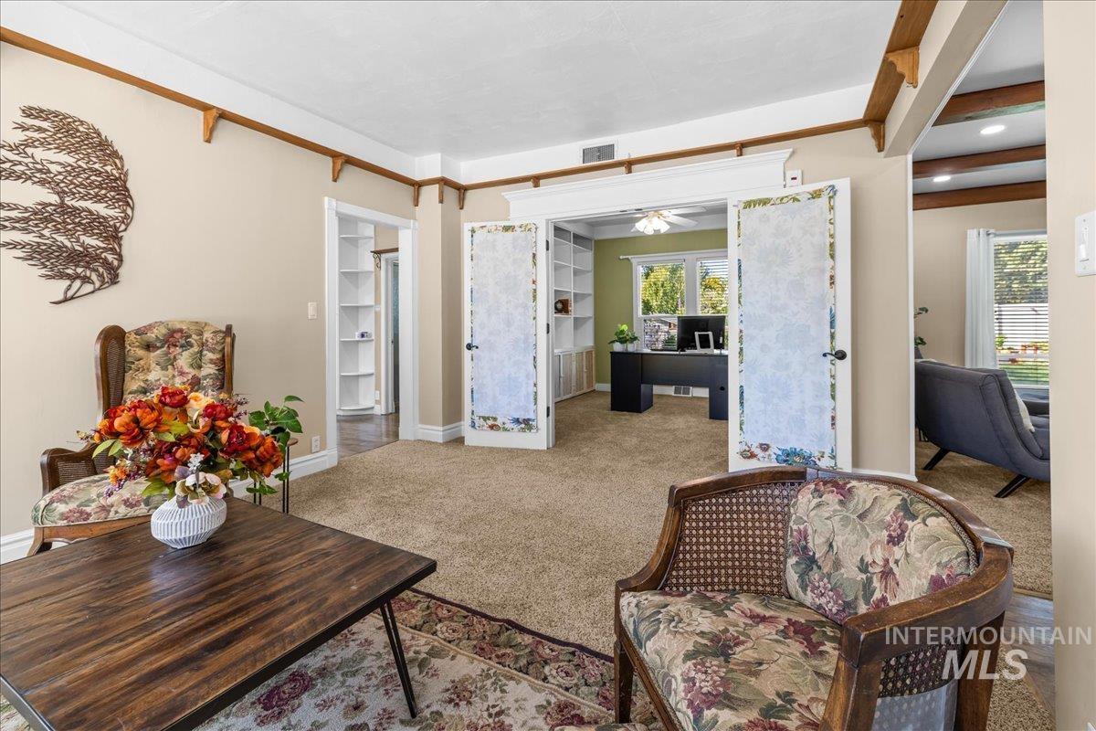 5611 W Hill Rd, Boise, Idaho 83703, 5 Bedrooms, 3 Bathrooms, Residential For Sale, Price $925,000,MLS 98962287