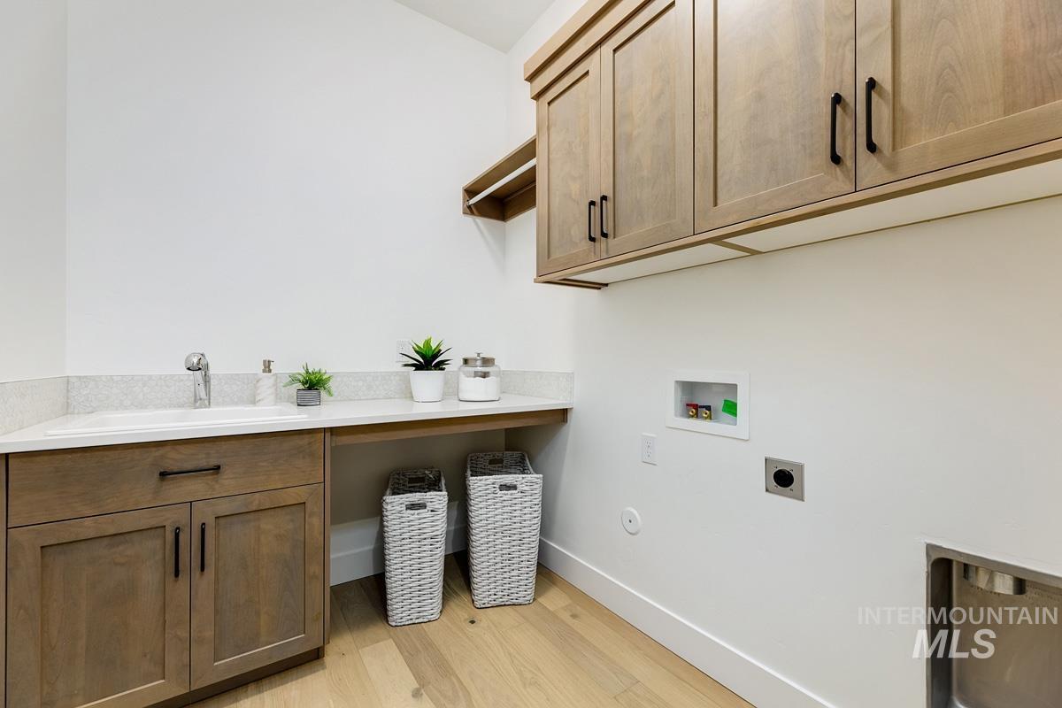 21895 Paint Ave, Star, Idaho 83669, 3 Bedrooms, 2.5 Bathrooms, Residential For Sale, Price $869,900,MLS 98962300