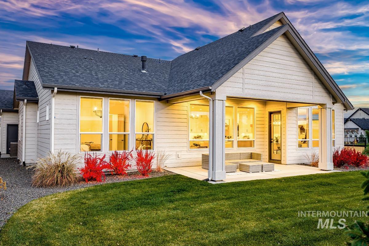 21895 Paint Ave, Star, Idaho 83669, 3 Bedrooms, 2.5 Bathrooms, Residential For Sale, Price $869,900,MLS 98962300