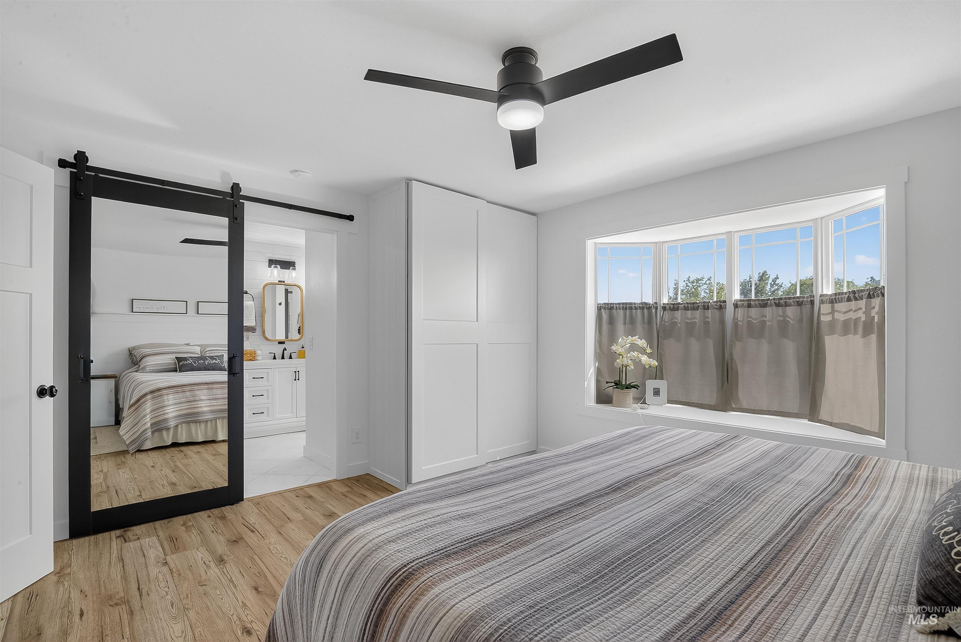 2335 Valleyview Ct., Clarkston, Washington 99403, 3 Bedrooms, 2.5 Bathrooms, Residential For Sale, Price $629,000,MLS 98962321