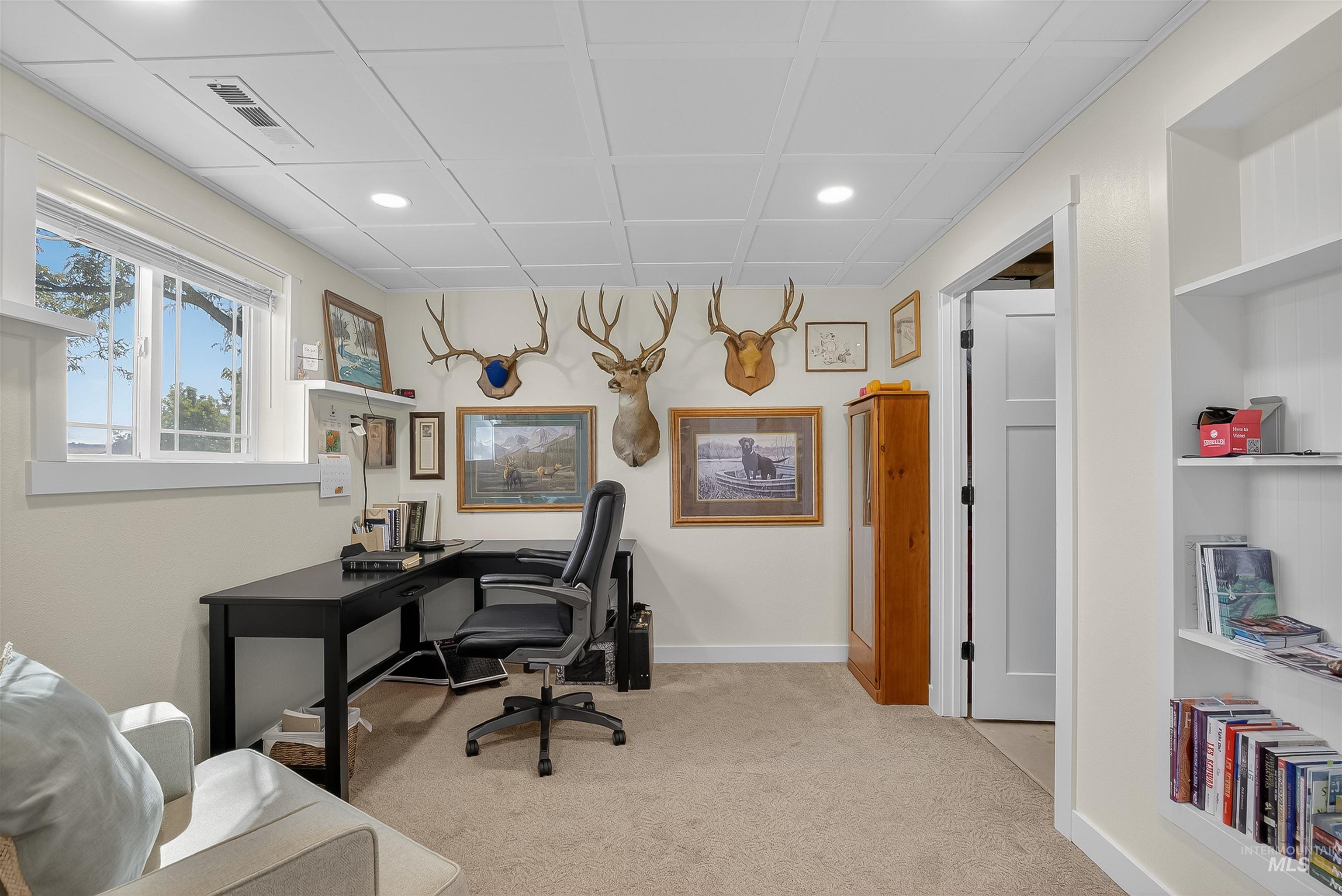 2335 Valleyview Ct., Clarkston, Washington 99403, 3 Bedrooms, 2.5 Bathrooms, Residential For Sale, Price $629,000,MLS 98962321