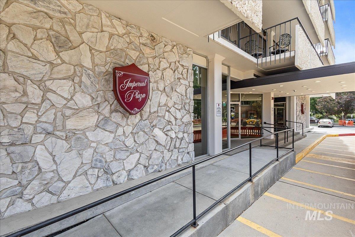 200 N 3rd, Boise, Idaho 83702, 2 Bedrooms, 1 Bathroom, Residential For Sale, Price $489,900,MLS 98962345