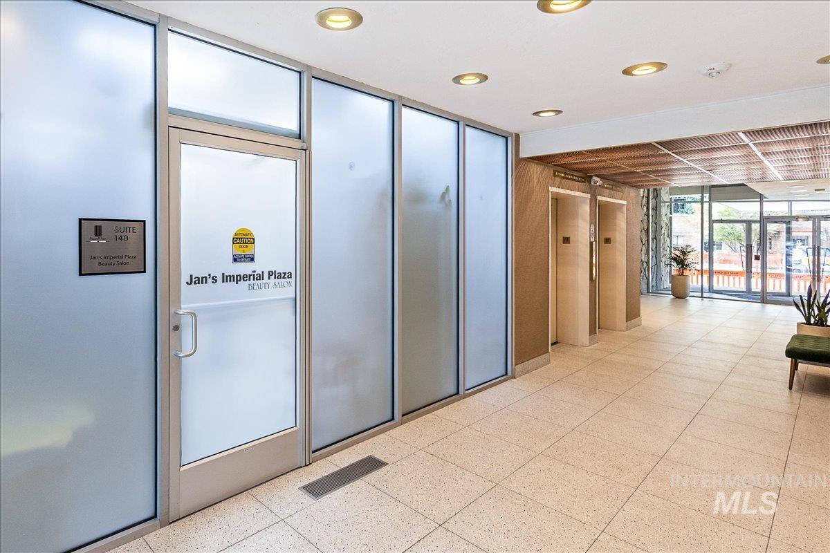 200 N 3rd, Boise, Idaho 83702, 2 Bedrooms, 1 Bathroom, Residential For Sale, Price $489,900,MLS 98962345