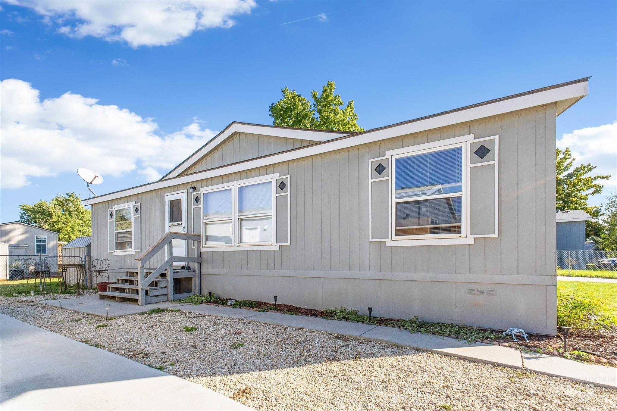 524 W Mesquite St, Boise, Idaho 83713, 3 Bedrooms, 2 Bathrooms, Residential For Sale, Price $104,950,MLS 98962349