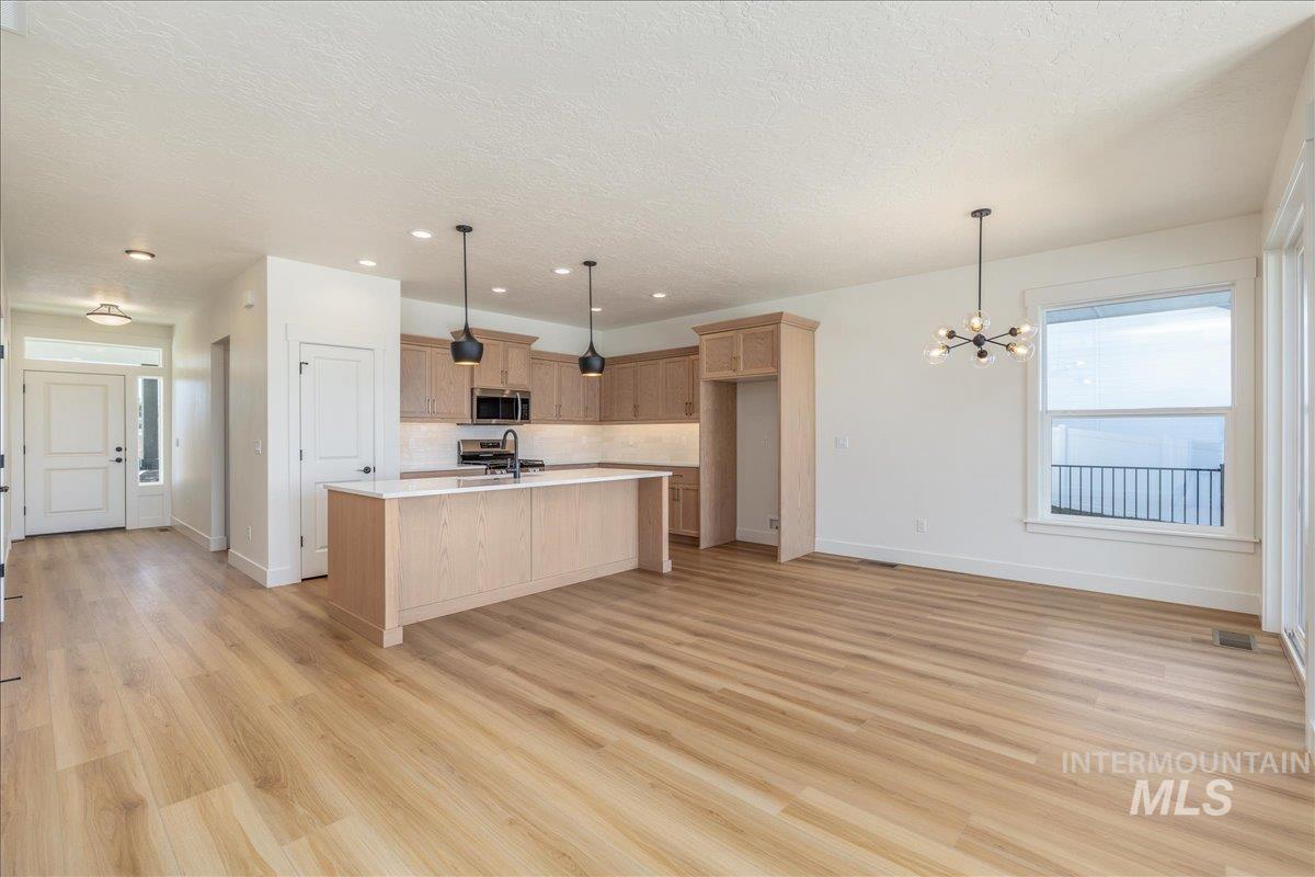 775 Pinehurst St., Payette, Idaho 83661, 3 Bedrooms, 2 Bathrooms, Residential For Sale, Price $439,900, 98962351