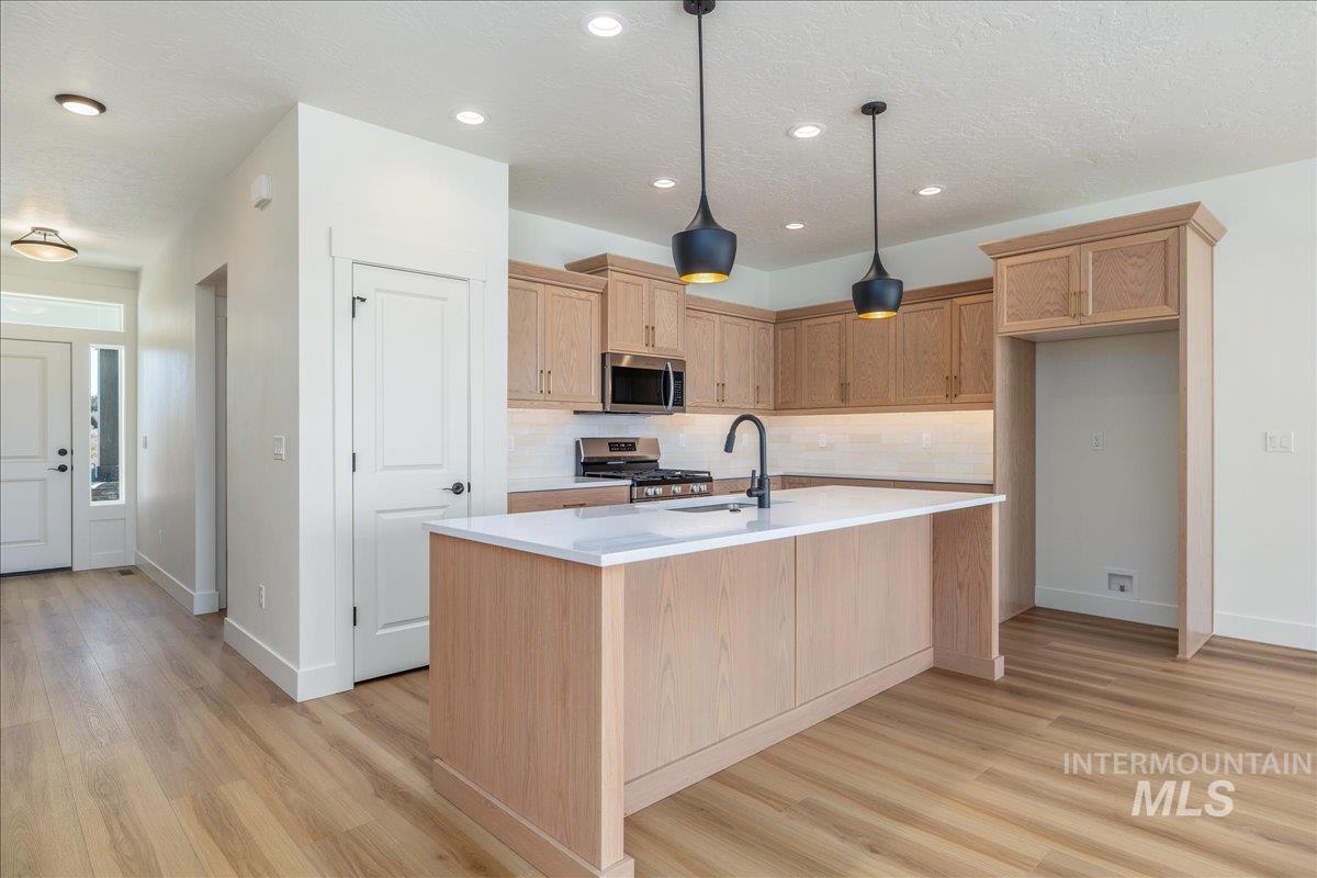 775 Pinehurst St., Payette, Idaho 83661, 3 Bedrooms, 2 Bathrooms, Residential For Sale, Price $459,900,MLS 98962351