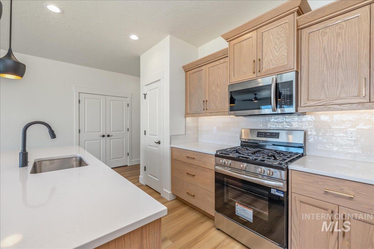 775 Pinehurst St., Payette, Idaho 83661, 3 Bedrooms, 2 Bathrooms, Residential For Sale, Price $459,900,MLS 98962351