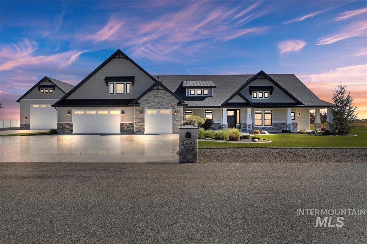 1650 Stone Gate Dr, Twin Falls, Idaho 83301-5892, 4 Bedrooms, 4 Bathrooms, Residential For Sale, Price $1,199,000, 98962354