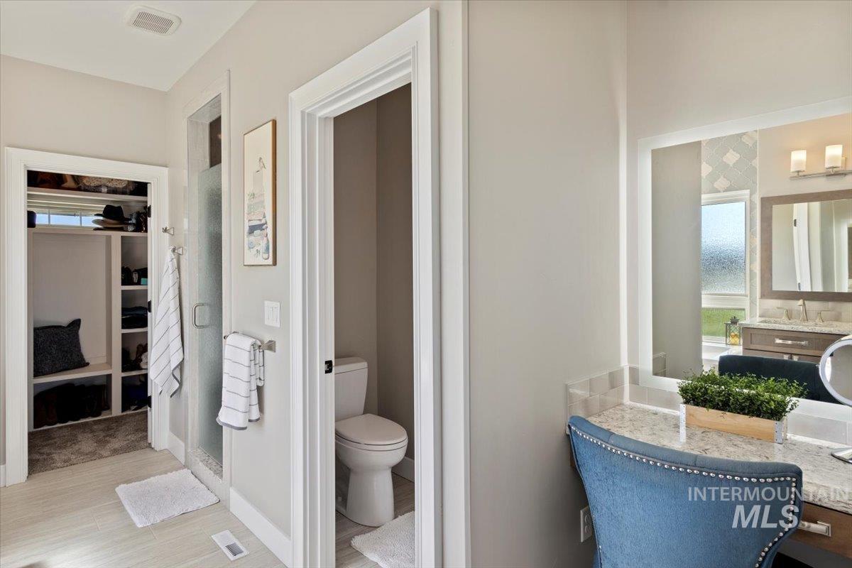 1650 Stone Gate Dr, Twin Falls, Idaho 83301-5892, 4 Bedrooms, 4 Bathrooms, Residential For Sale, Price $1,199,000, 98962354