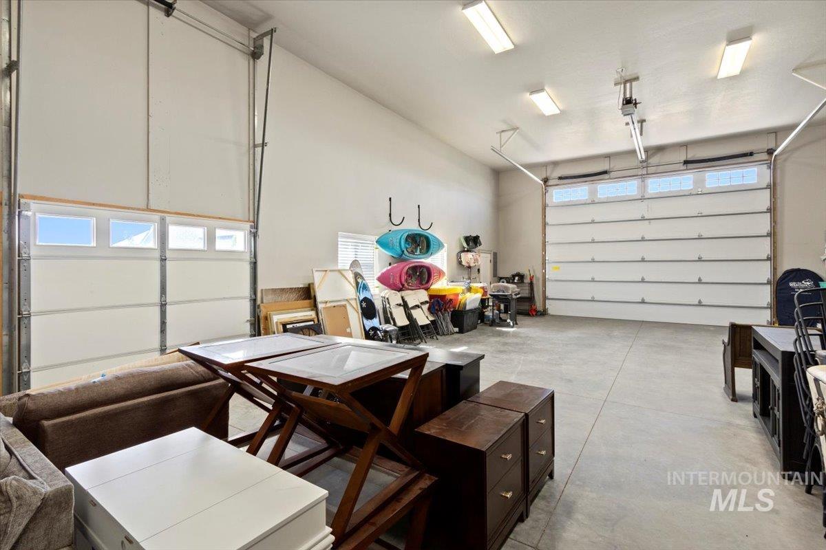 1650 Stone Gate Dr, Twin Falls, Idaho 83301-5892, 4 Bedrooms, 4 Bathrooms, Residential For Sale, Price $1,199,000, 98962354