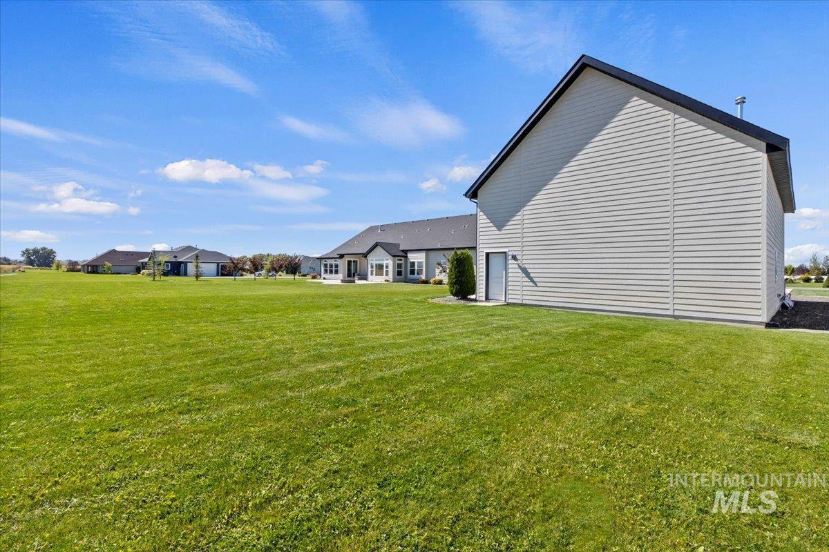 1650 Stone Gate Dr, Twin Falls, Idaho 83301-5892, 4 Bedrooms, 4 Bathrooms, Residential For Sale, Price $1,199,000, 98962354