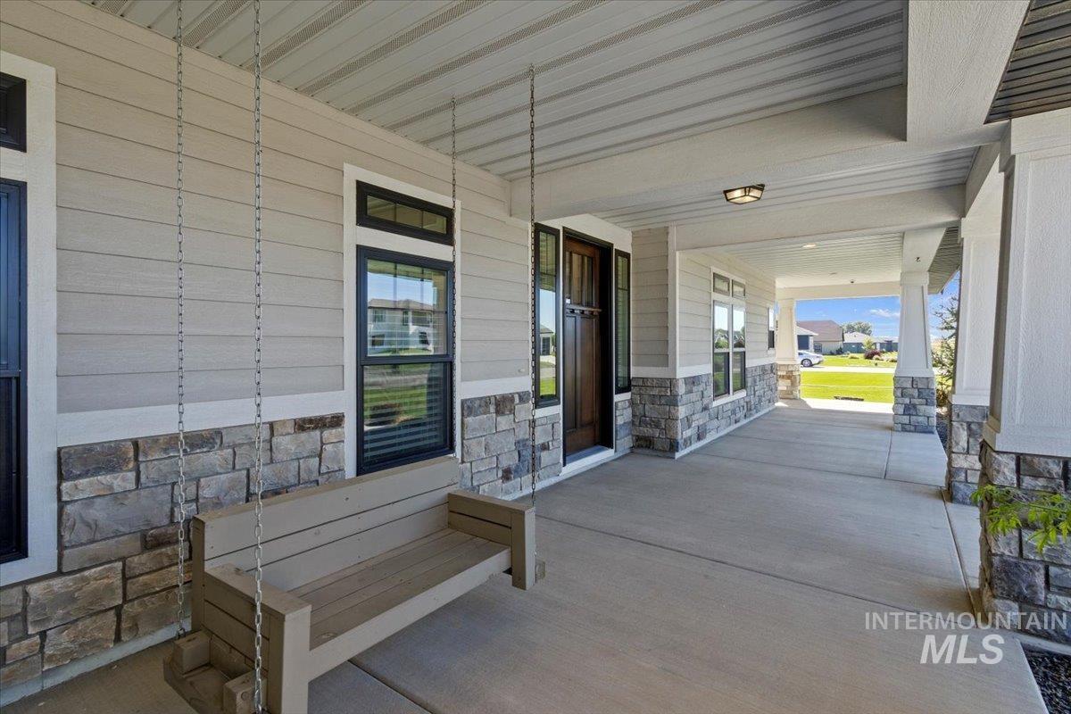 1650 Stone Gate Dr, Twin Falls, Idaho 83301-5892, 4 Bedrooms, 4 Bathrooms, Residential For Sale, Price $1,199,000, 98962354