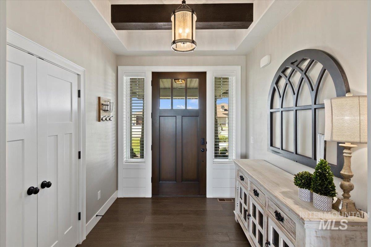 1650 Stone Gate Dr, Twin Falls, Idaho 83301-5892, 4 Bedrooms, 4 Bathrooms, Residential For Sale, Price $1,199,000, 98962354