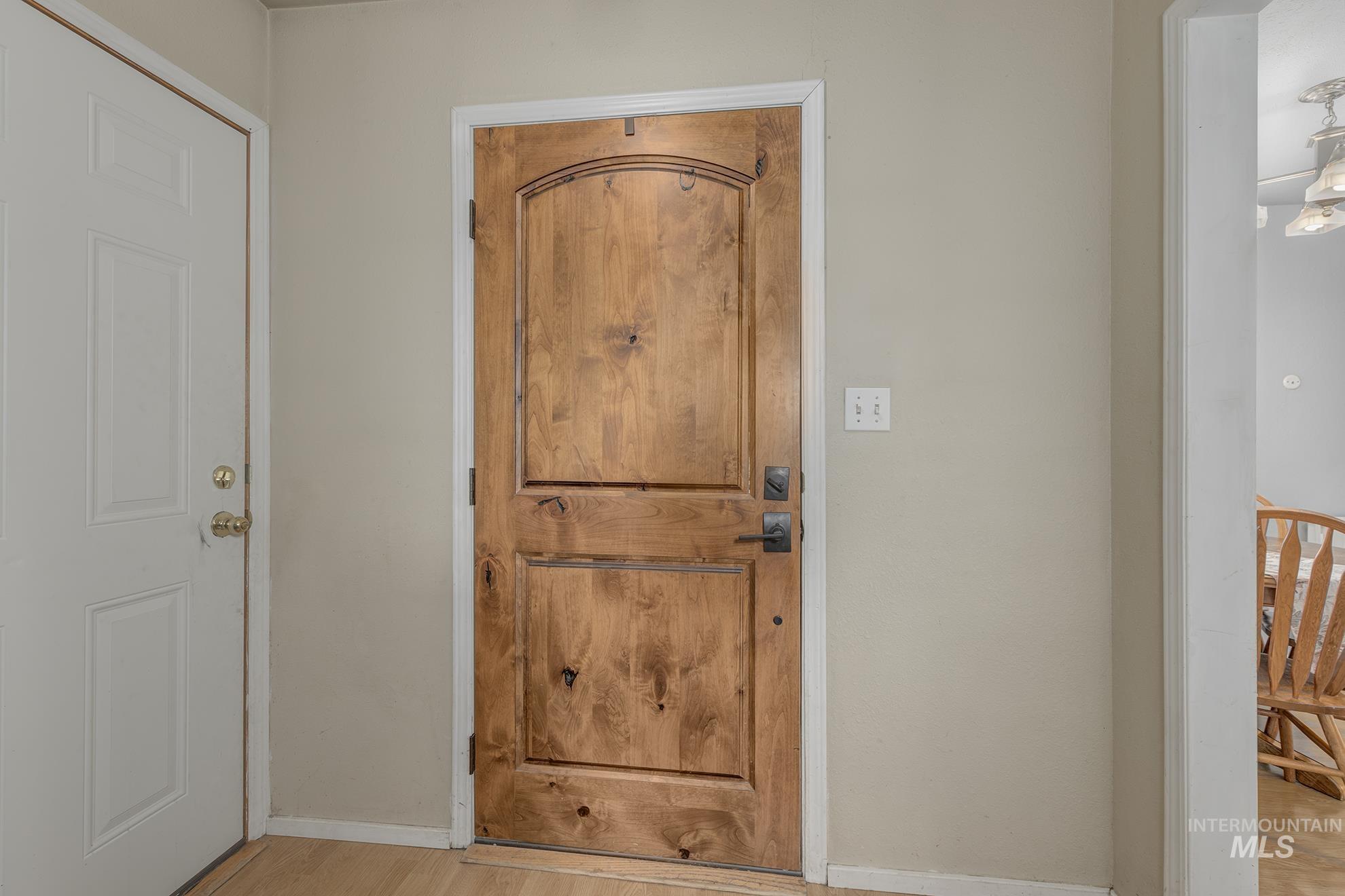 1534 NE 10th Ave., Payette, Idaho 83661, 2 Bedrooms, 7 Rooms, Business/Commercial For Sale, Price $359,000, 98962394