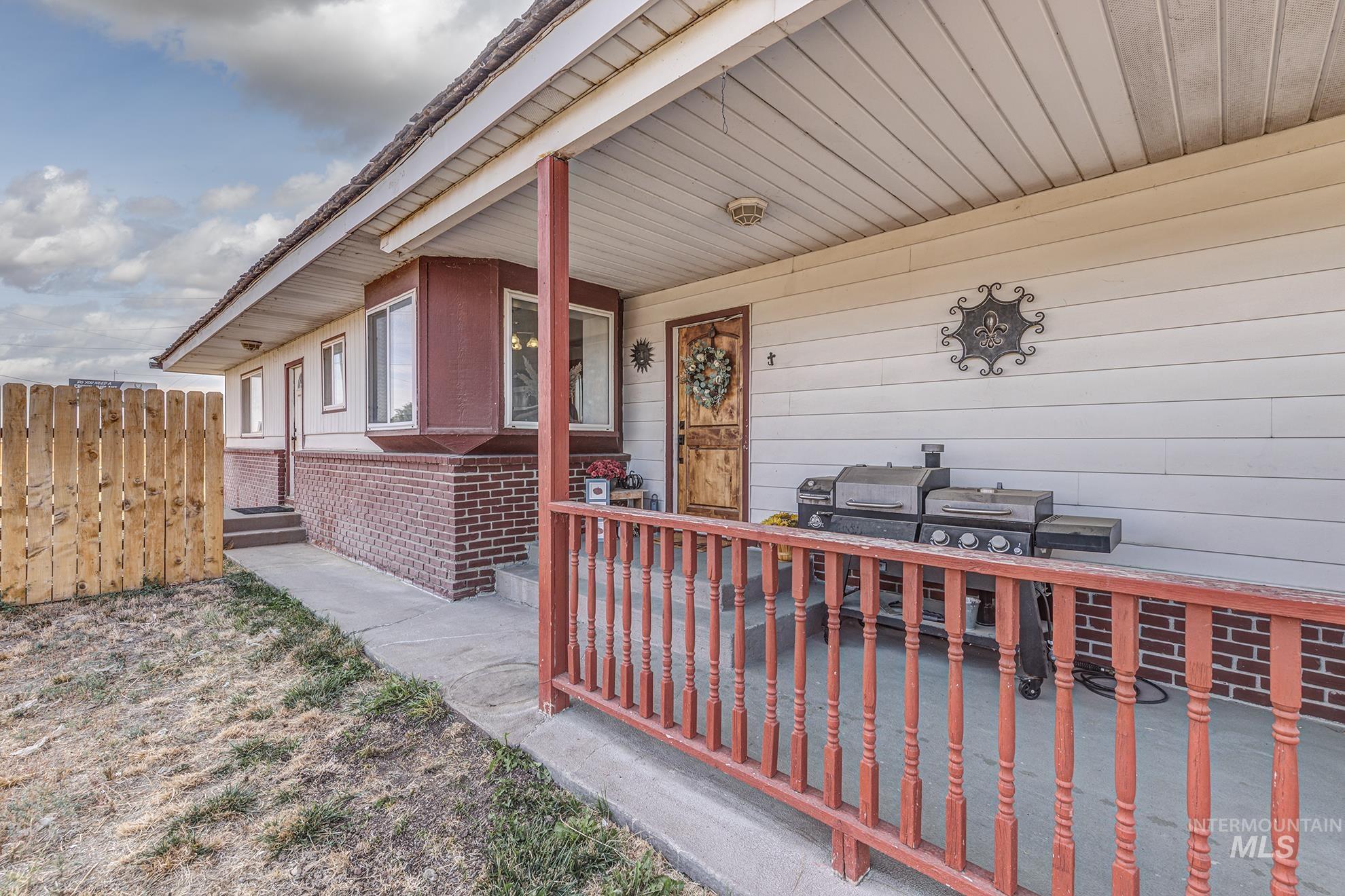 1534 NE 10th Ave., Payette, Idaho 83661, 2 Bedrooms, 7 Rooms, Business/Commercial For Sale, Price $359,000, 98962394