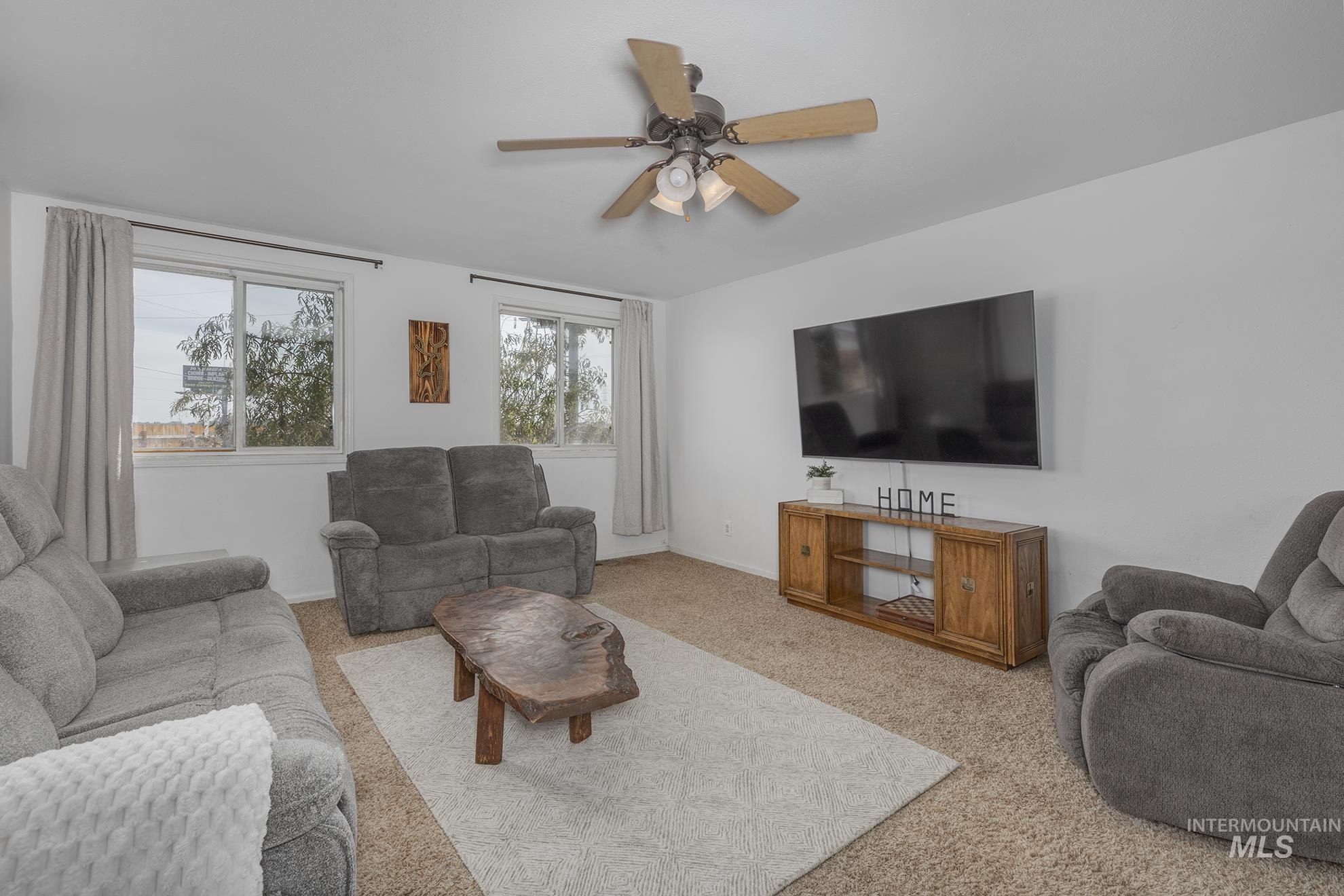 1534 NE 10th Ave., Payette, Idaho 83661, 2 Bedrooms, 7 Rooms, Business/Commercial For Sale, Price $359,000, 98962394